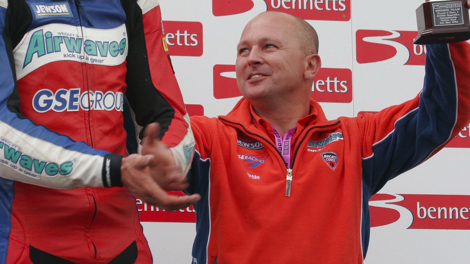 2. Leon Camier Airwaves Ducati, Ducati 1098R F08 on podium