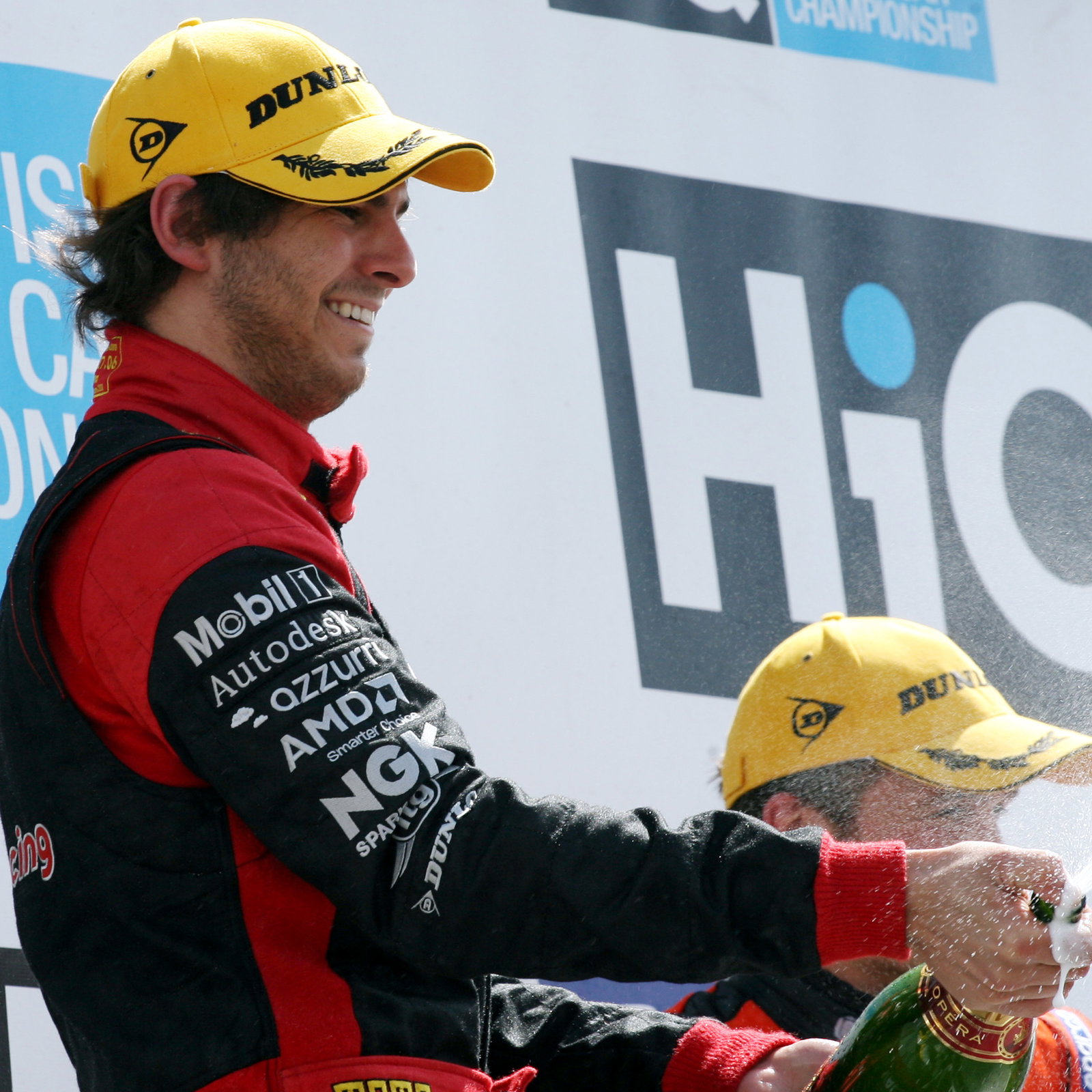 Tom Onslow-Cole (GBR) - VX Racing Vauxhall Vectra