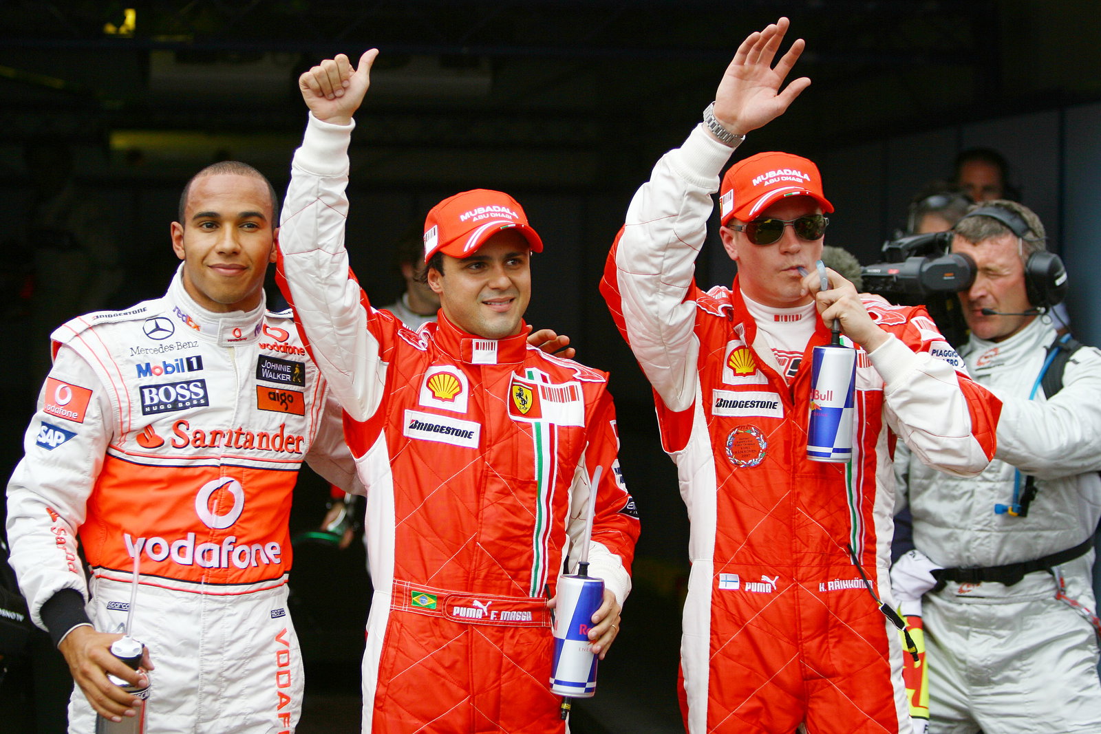 Lewis Hamilton (GBR) McLaren MP4-23, Felipe Massa (BRA) Ferrari F2008, Kimi Raikkonen (FIN) Ferrari 
