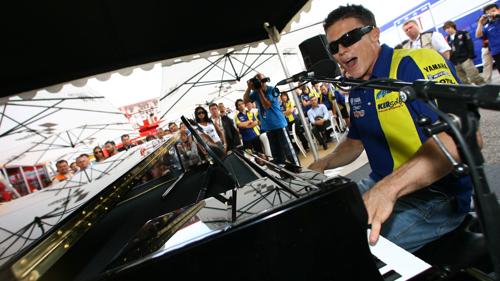 Toseland, Playing the Piano, Catalunya MotoGP 2008