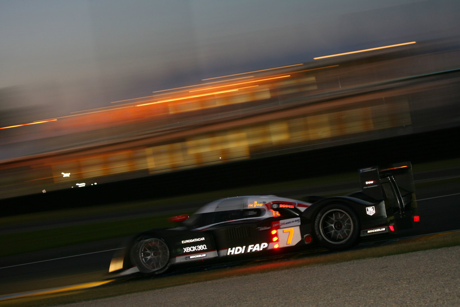 Villeneuve, Gene, Minassian - Peugeot 908 HDi-FAP
