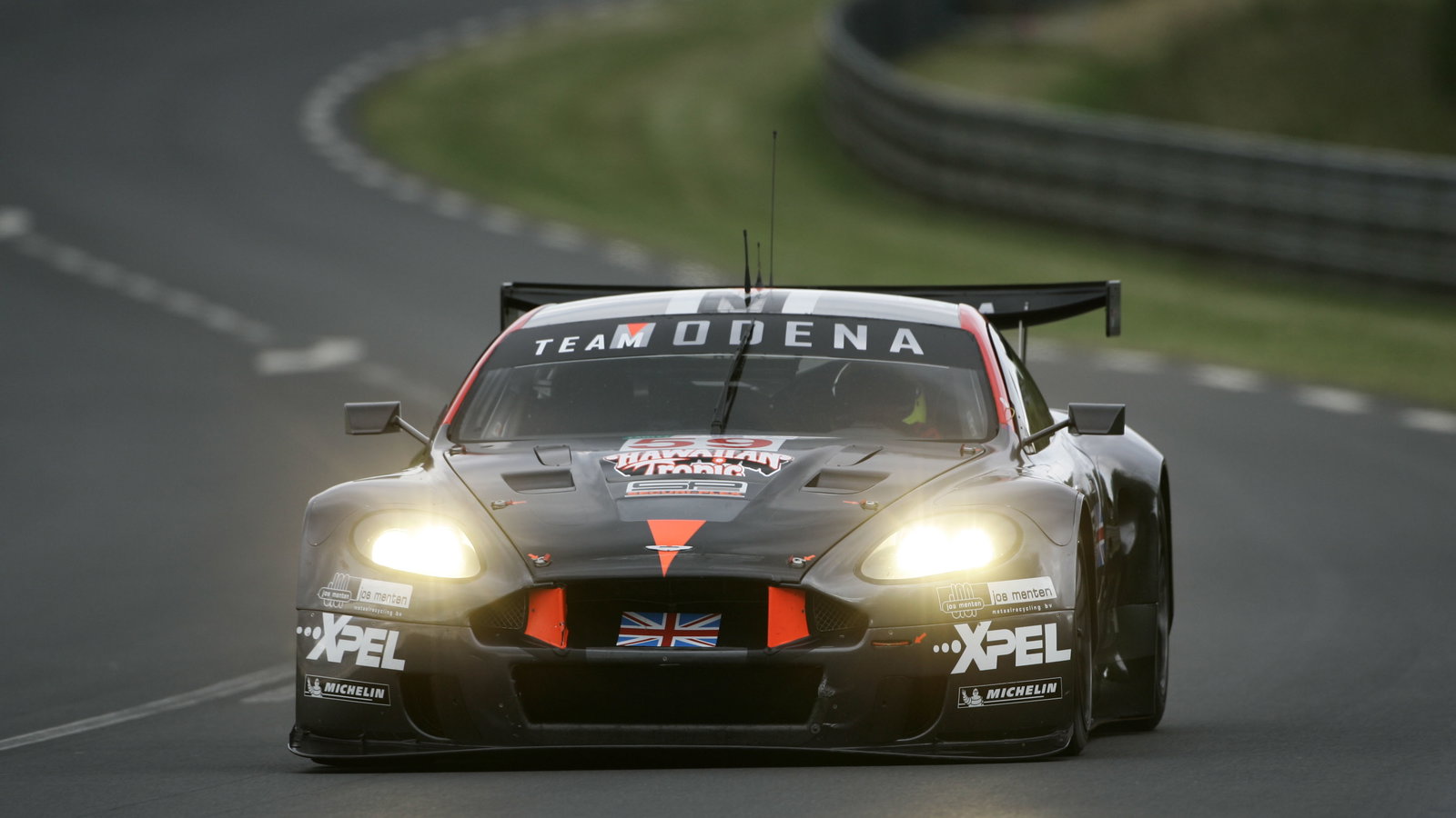 Menten, Fittipladi, Borcheller - Team Modena Aston Martin DBR9