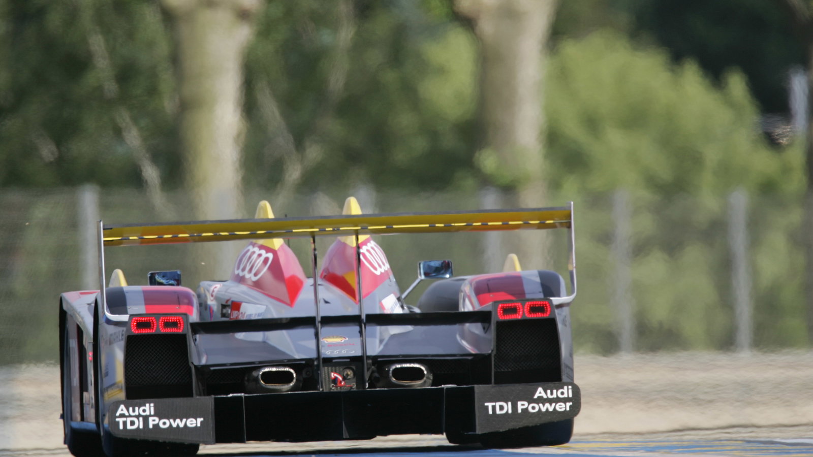 McNish, Capello, Kristensen - Audi R10 TDI
