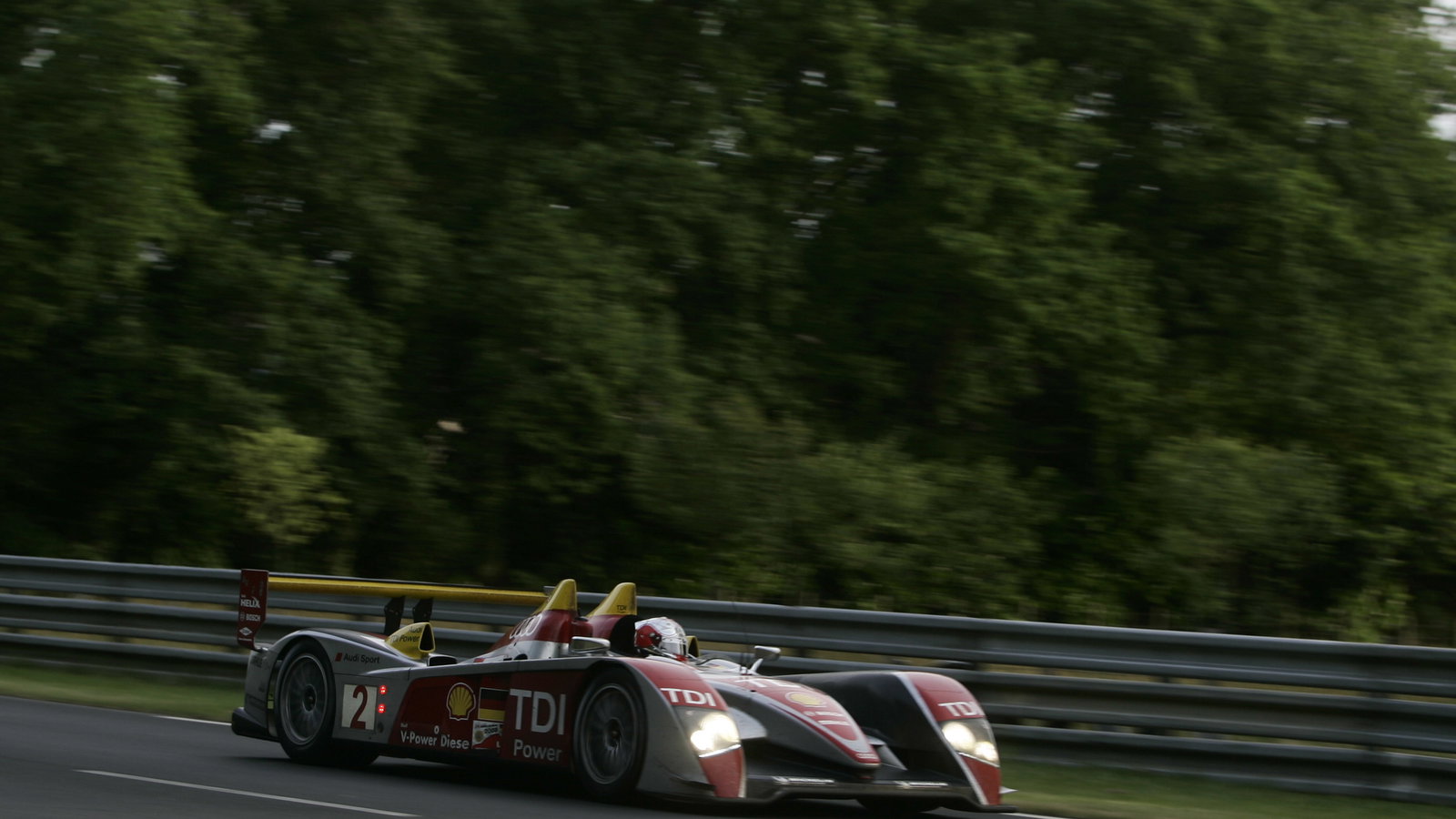 McNish, Capello, Kristensen - Audi R10 TDI