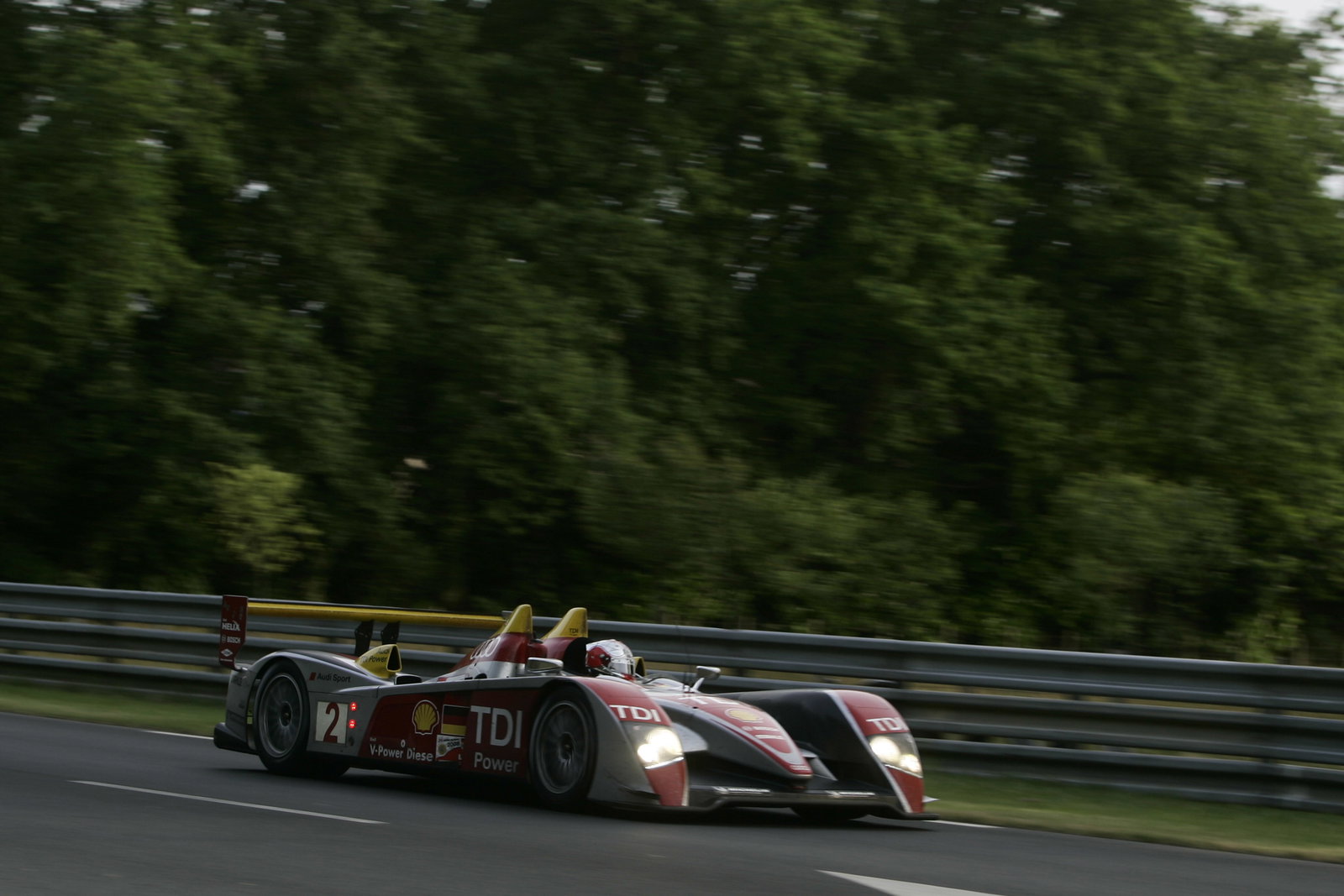 McNish, Capello, Kristensen - Audi R10 TDI