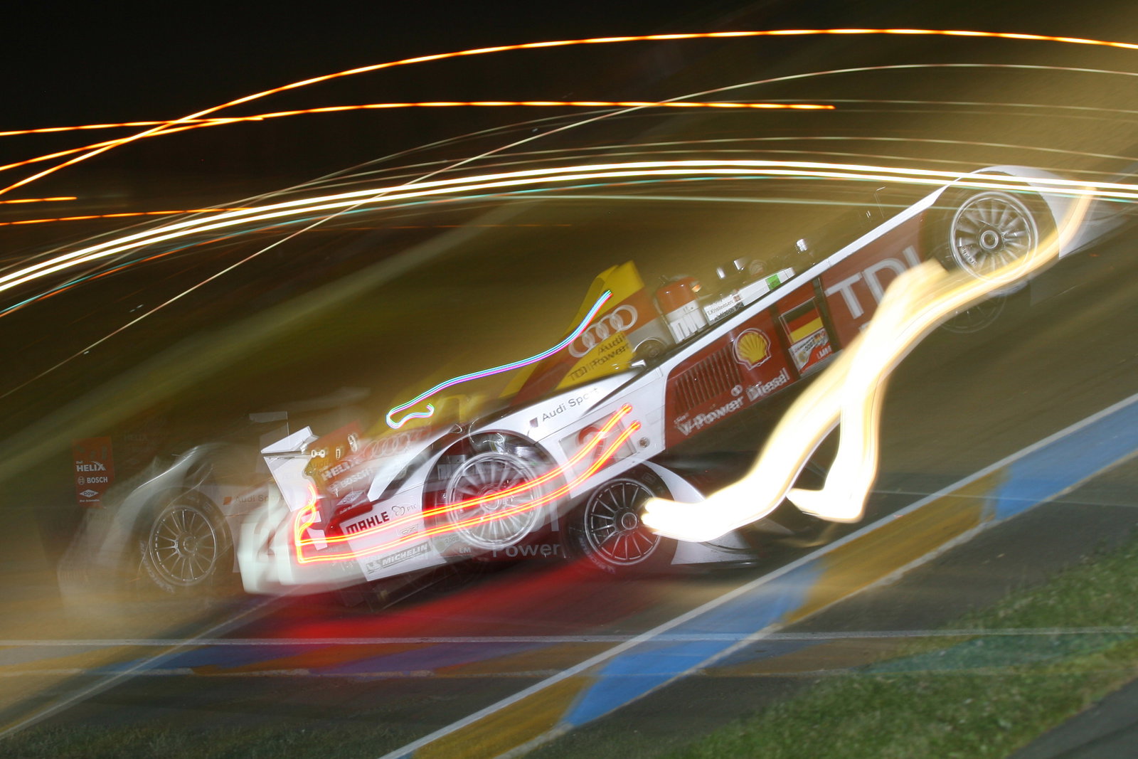 McNish, Capello, Kristensen - Audi R10 TDI