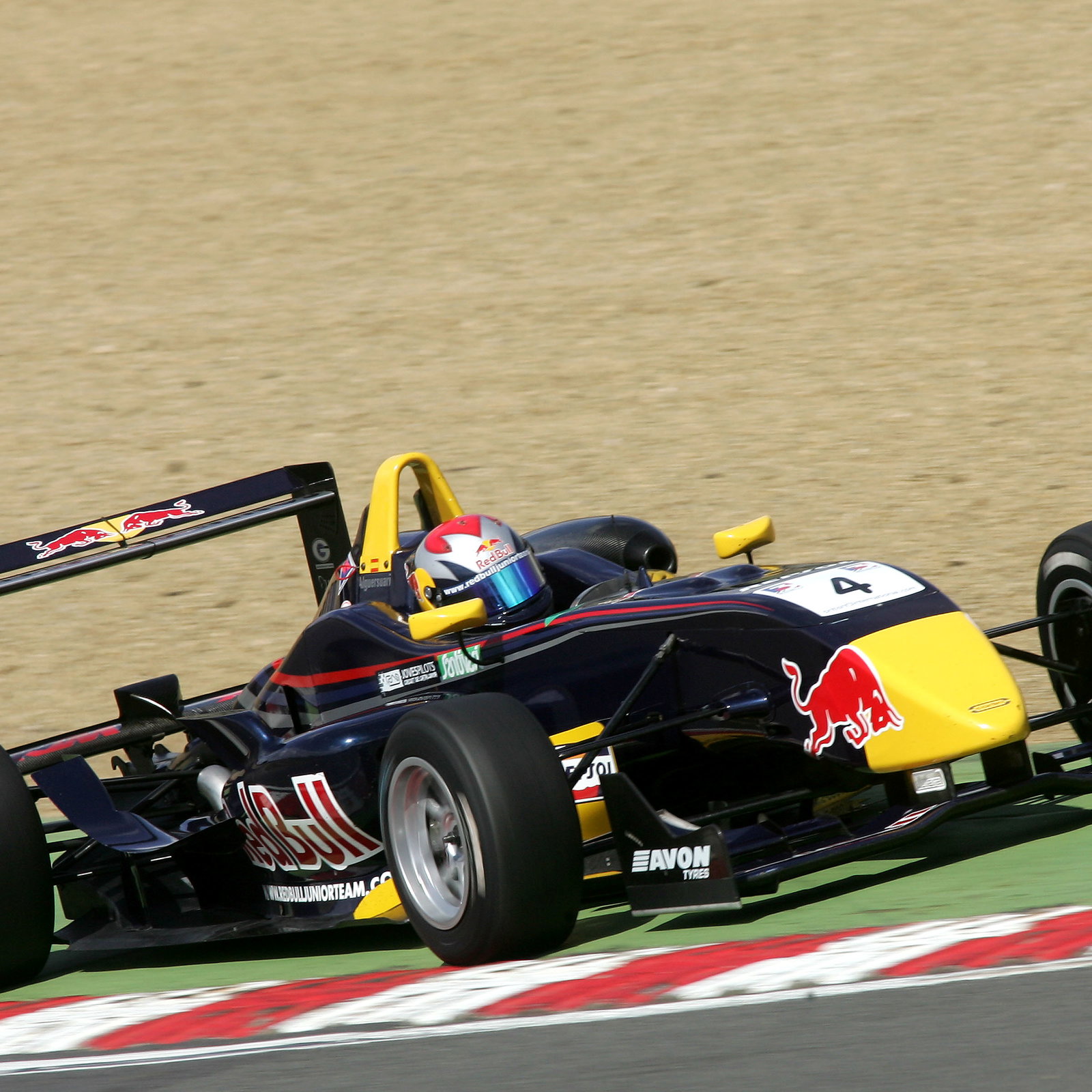 Jaime Alguersuari (ESP) - Carlin Motorsport Dallara Mercedes