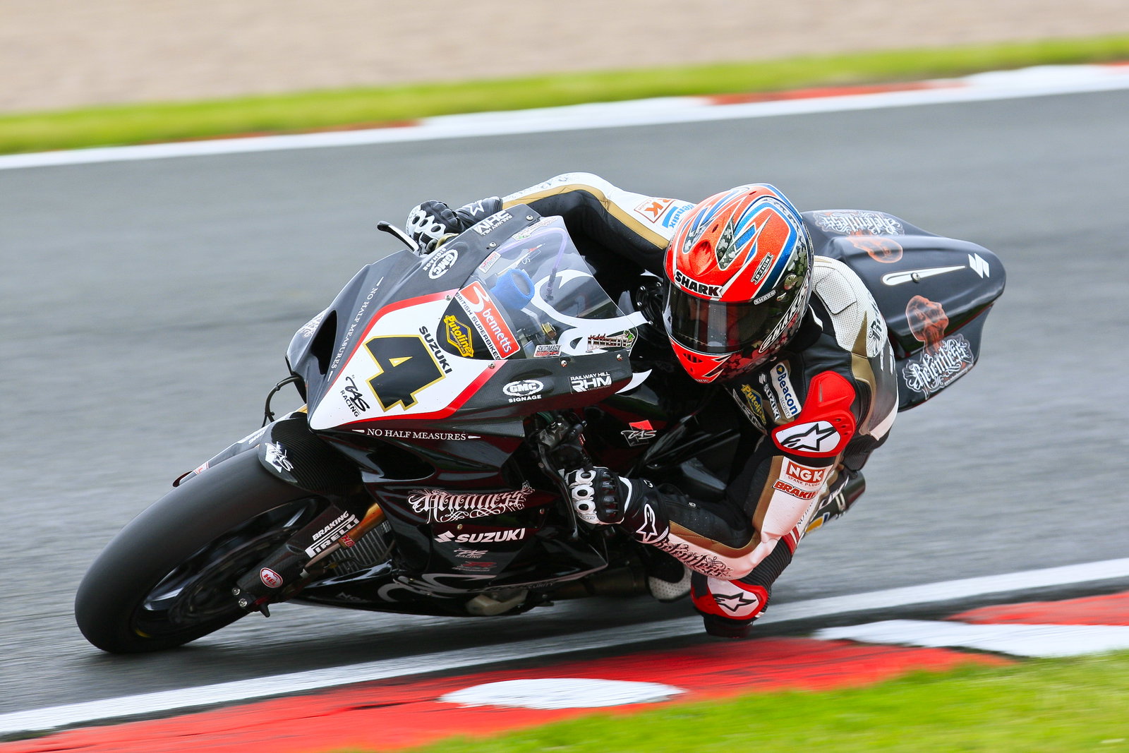 4. Michael Laverty Relentless Suzuki by TAS, Suzuki GSX-R1000 K8