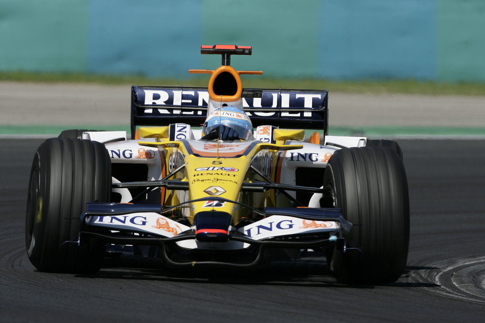 Fernando Alonso (ESP) Renault R28, Hungarian F1, Hungaroring, 1st-3rd, August, 2008