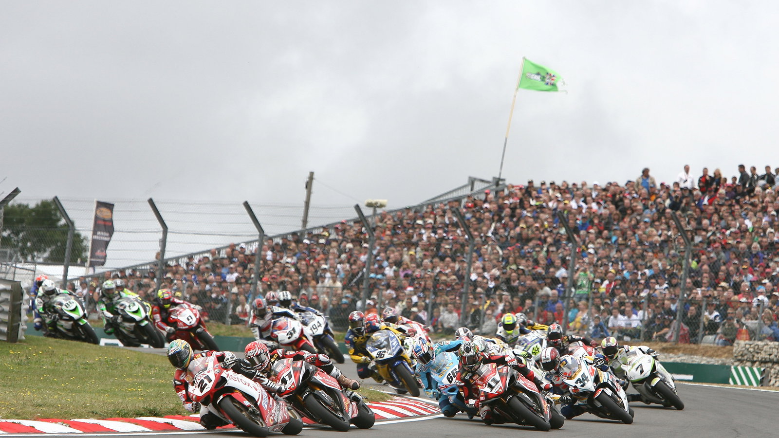 Race Start, Bayliss, British WSBK Race 1 2008