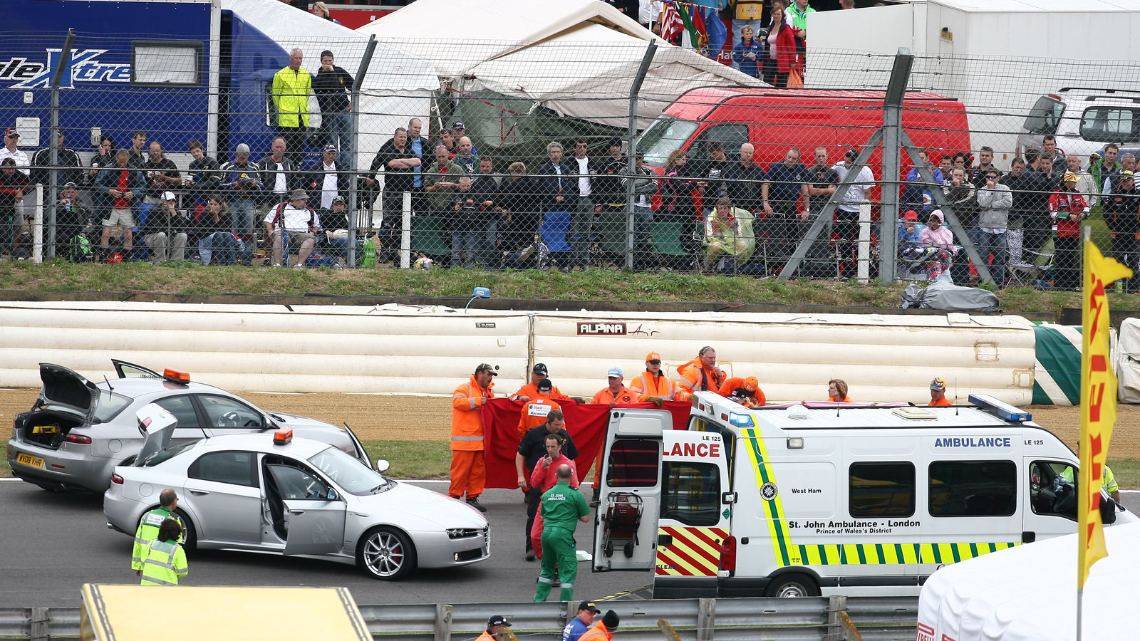 Jones accident, Ambulance, British WSS Race 2008