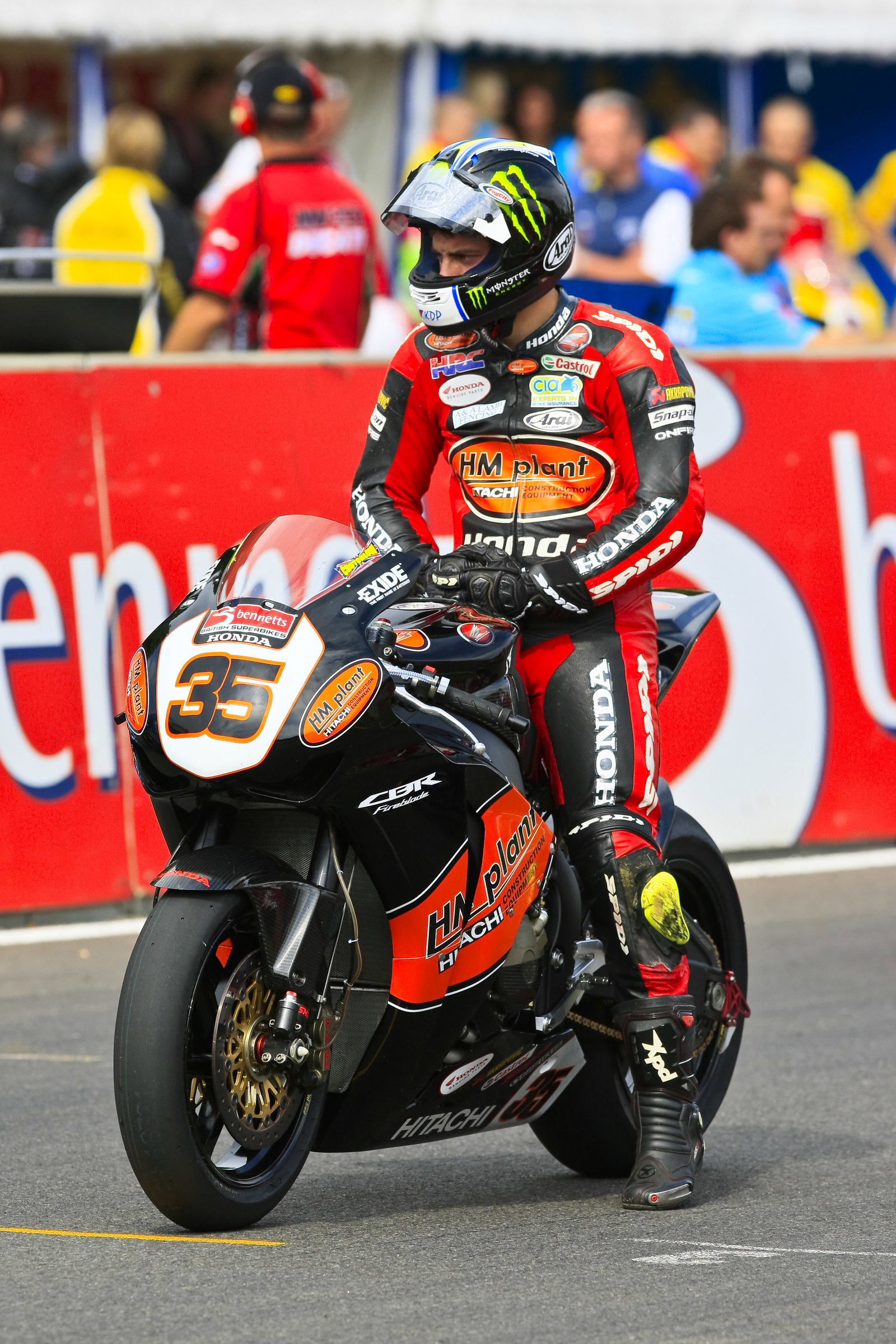 35. Cal Crutchlow HM Plant Honda, Honda CBR1000RR Fireblade