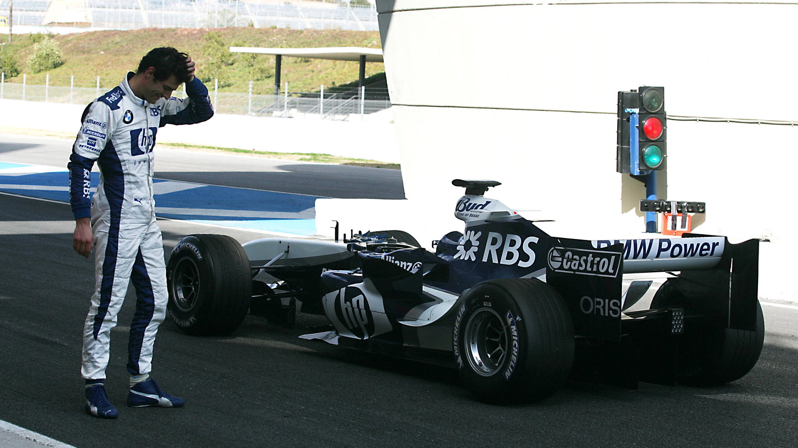 Mark Webber with the Williams-BMW FW27