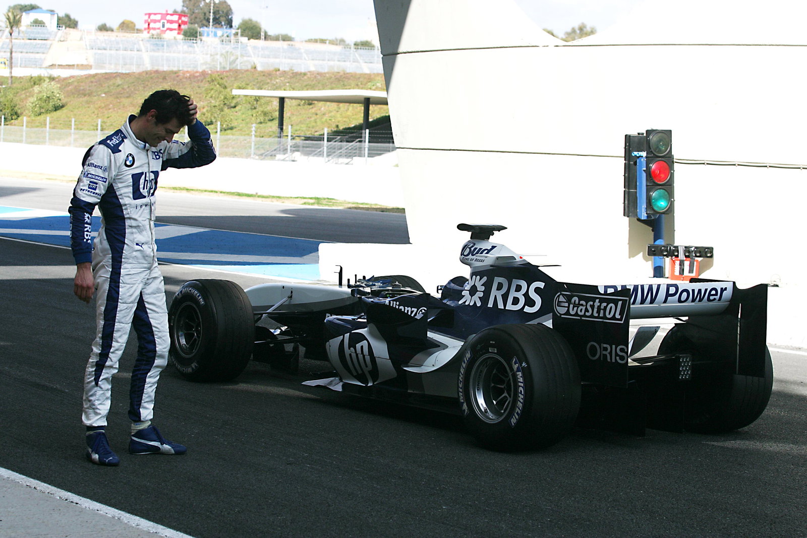 Mark Webber with the Williams-BMW FW27