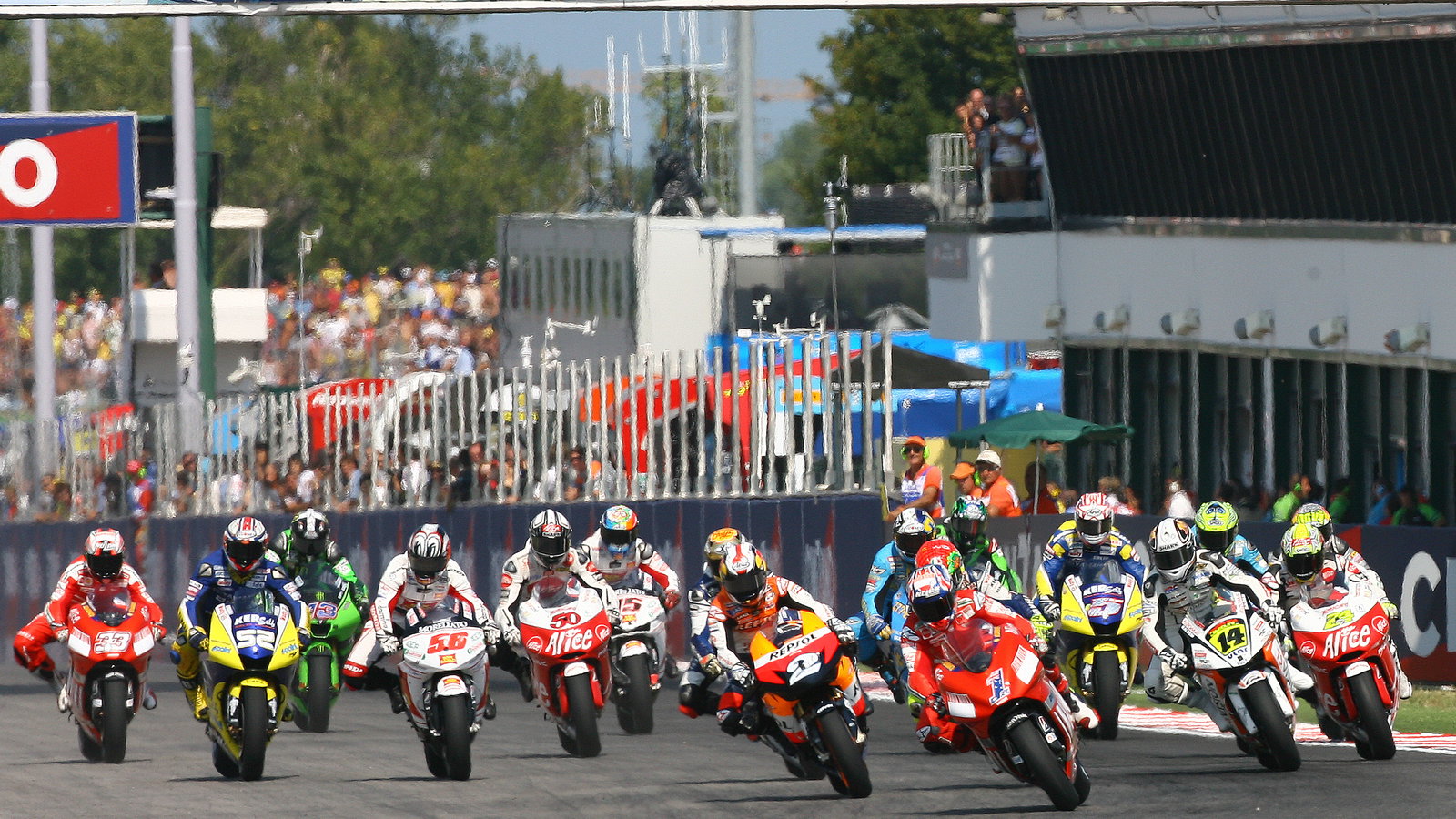 Stoner leads start, San Marino MotoGP 2008
