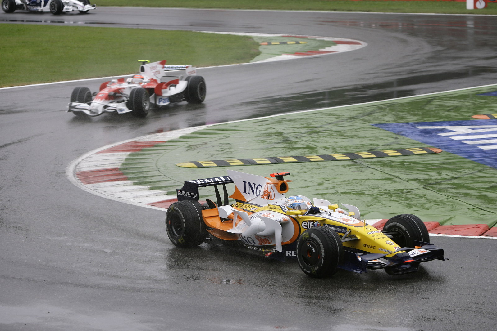 Fernando Alonso (ESP) Renault R28, Italian F1 Grand Prix, Monza, 12th-14th, September, 2008