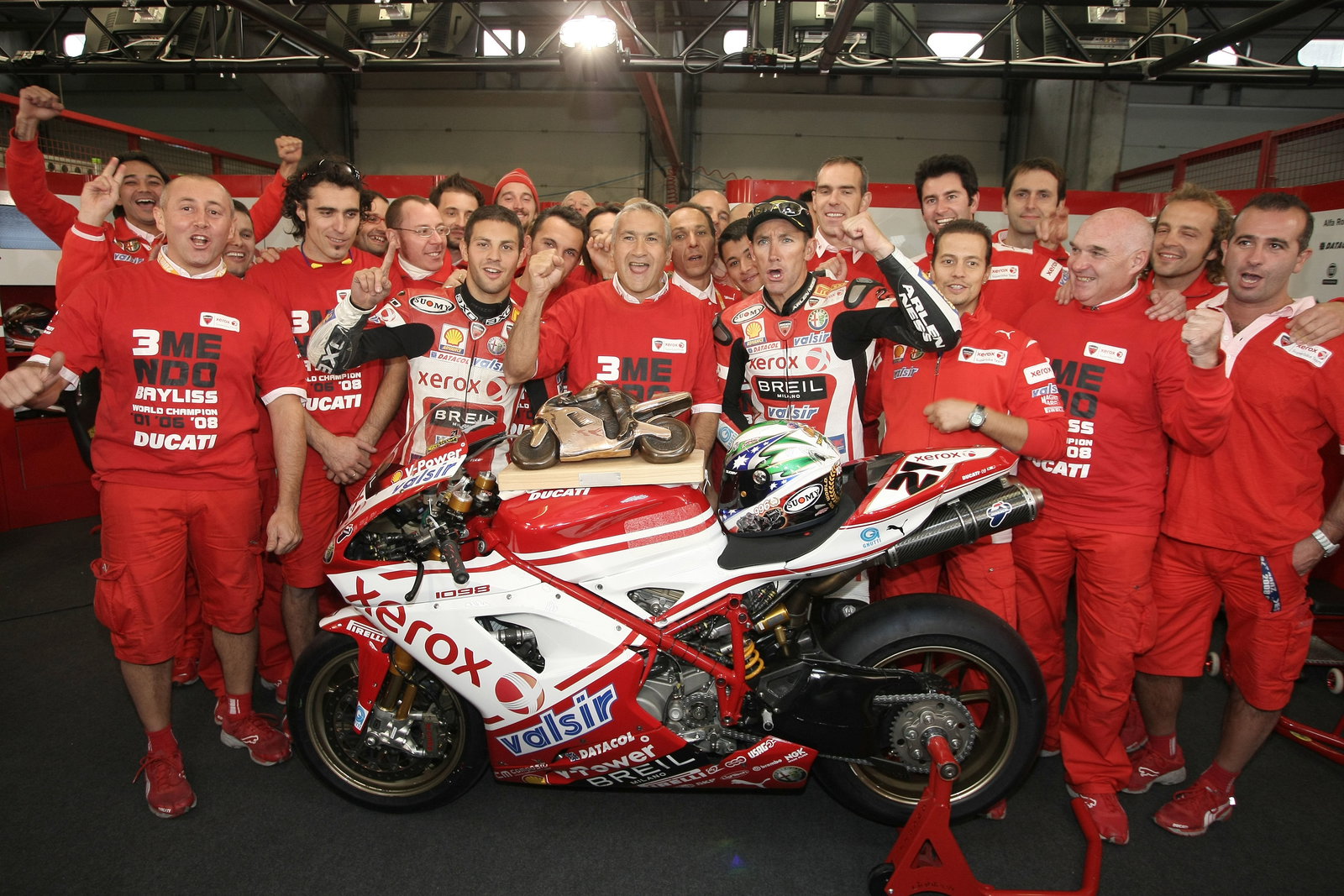 Bayliss, 2008 WSBK Champion, French WSBK Race 1 2008