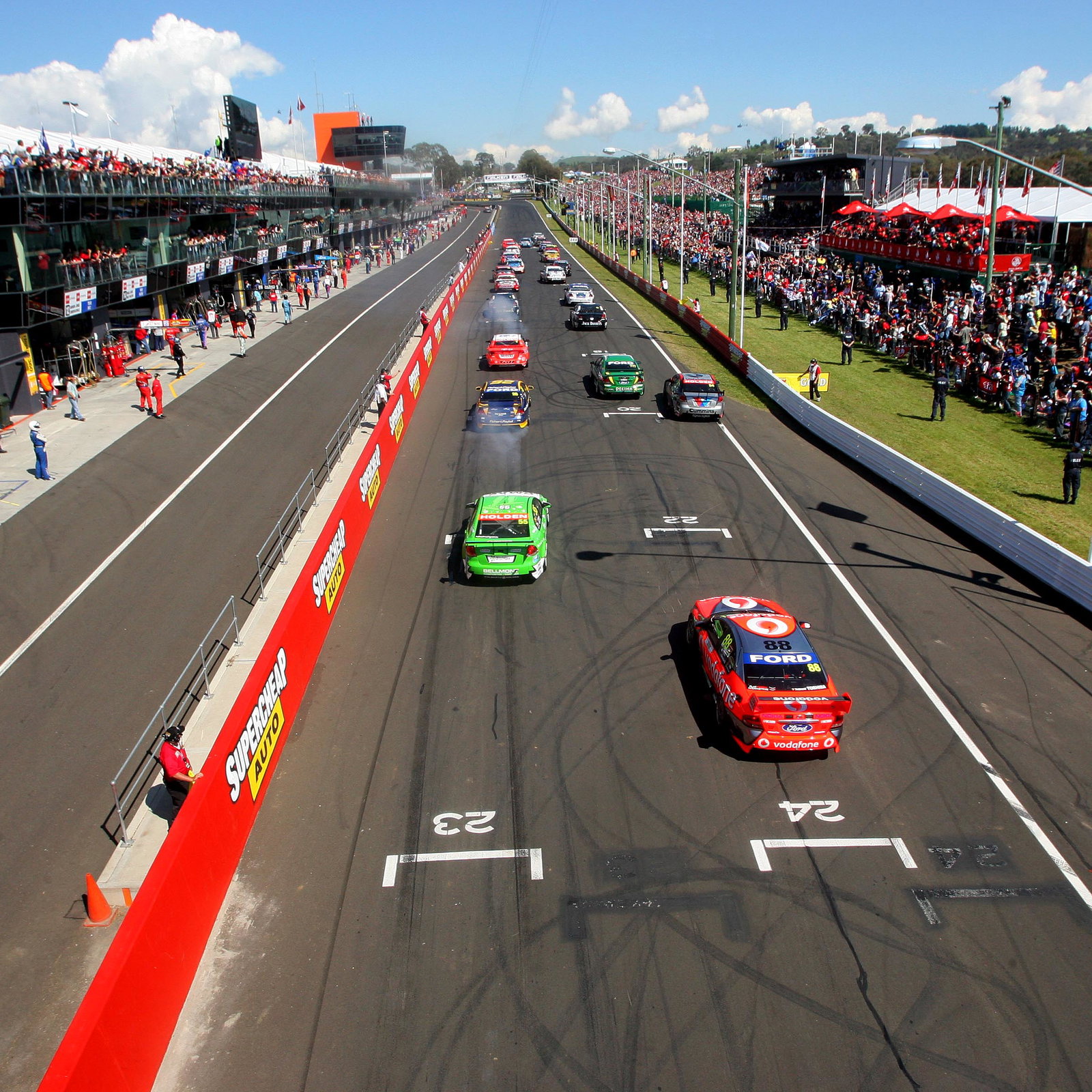 Craig Lowndes,Jamie Whincup, (Aus), Team Vodafone 888 Ford, won the Bathurst 1000. The cars go off o