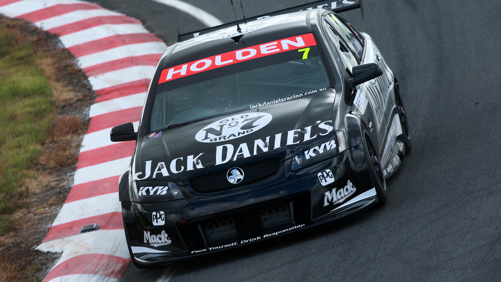 Todd Kelly, (Aust) Jack Daniels Perkins Engineering Commodore
Falken Tasmania Challenge
Rd 13 V