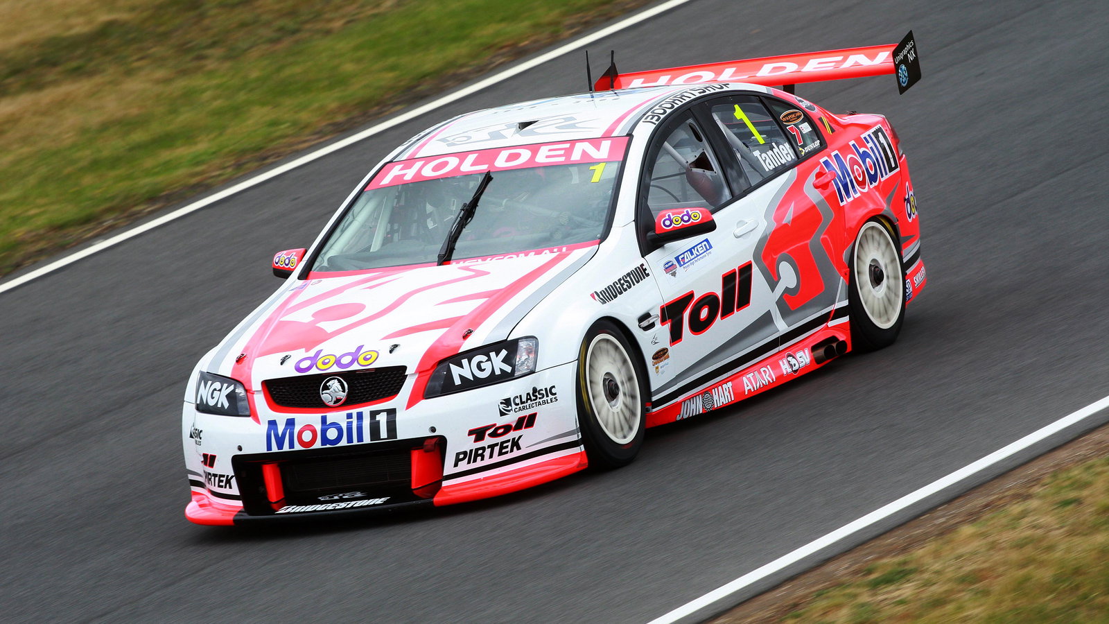 Garth Tander, (aust) Toll HRT Commodore
Falken Tasmania Challenge
Rd 13 V8 Supercars
Symmons
