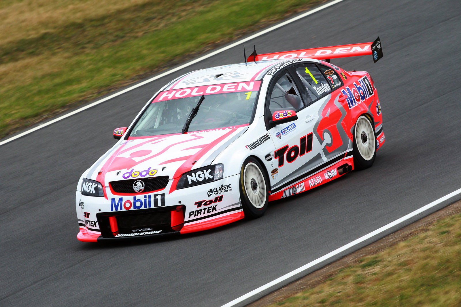 Garth Tander, (aust) Toll HRT Commodore
Falken Tasmania Challenge
Rd 13 V8 Supercars
Symmons