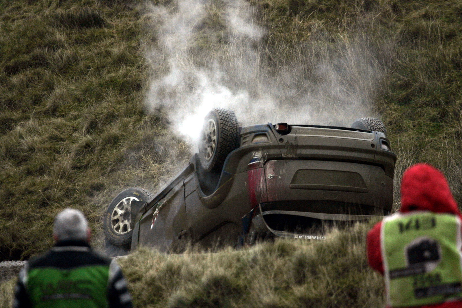 Mikko Hirvonen (FIN) Jarmo Lehtinen (FIN) Ford Focus RS WRC07, BP Ford Abu Dhabi WRT, crash