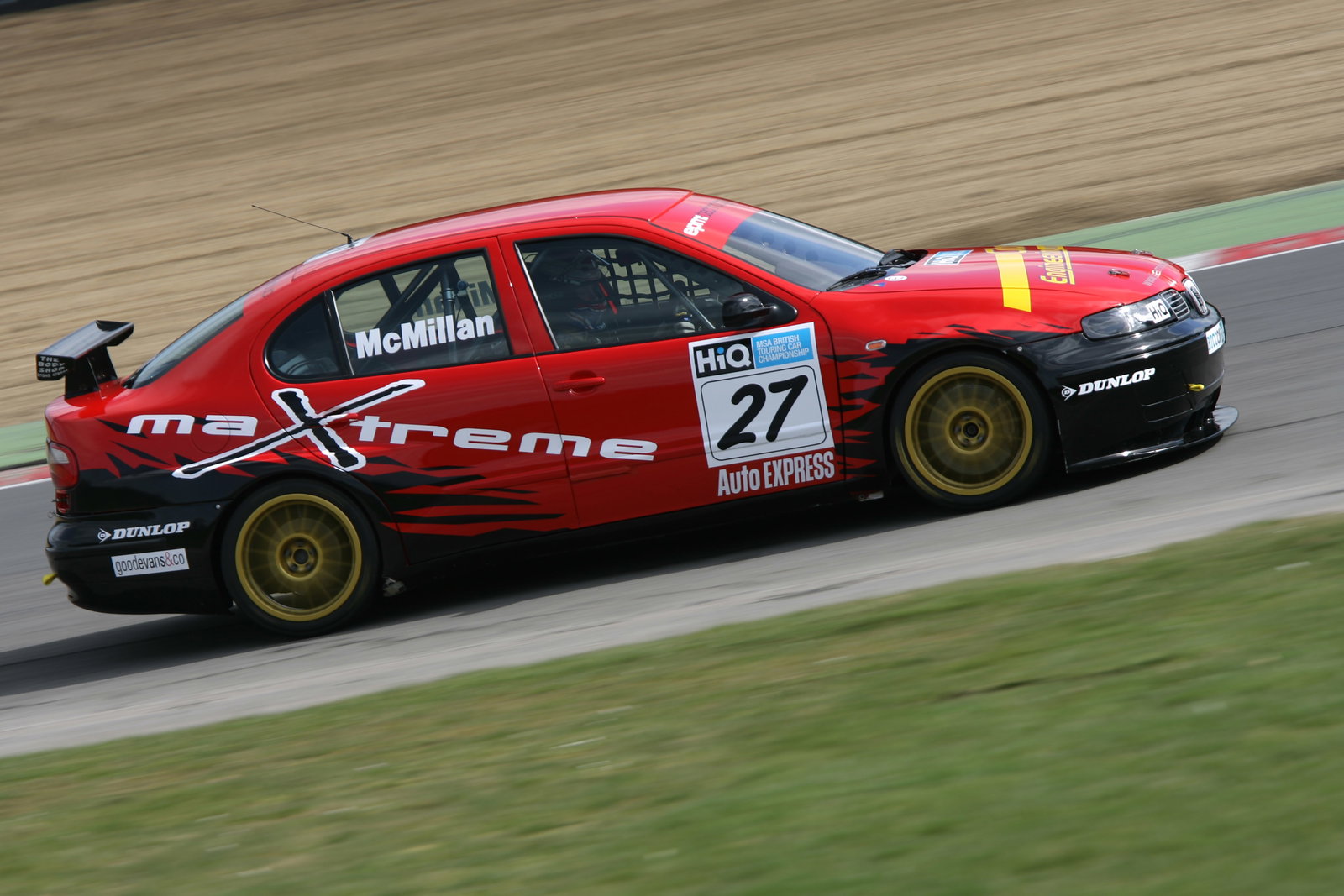 Liam McMillan (GBR) Maxtreme Seat