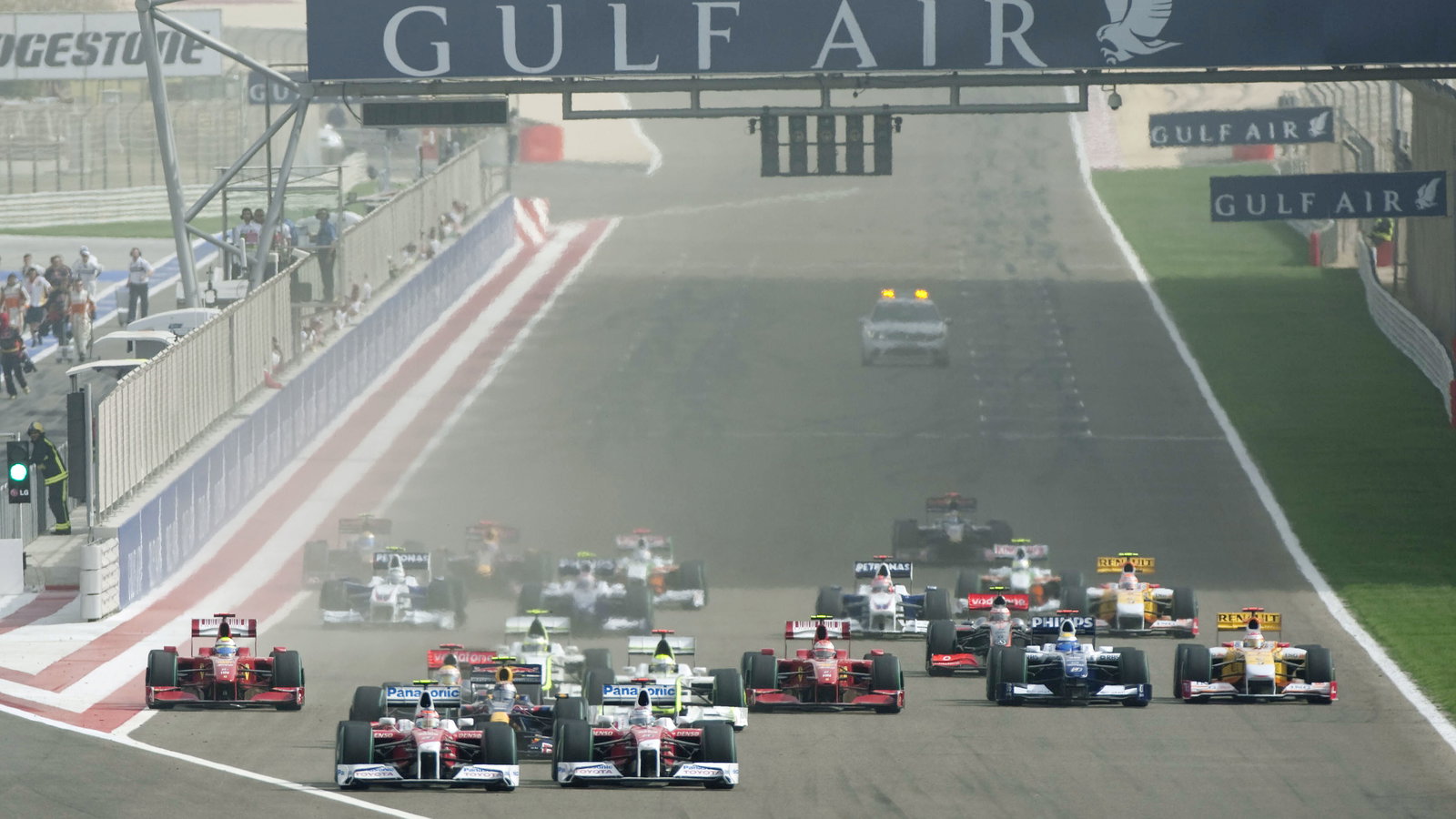 Start, Bahrain F1 Grand Prix, Sakhir, Bahrain, 24-26th, April, 2009