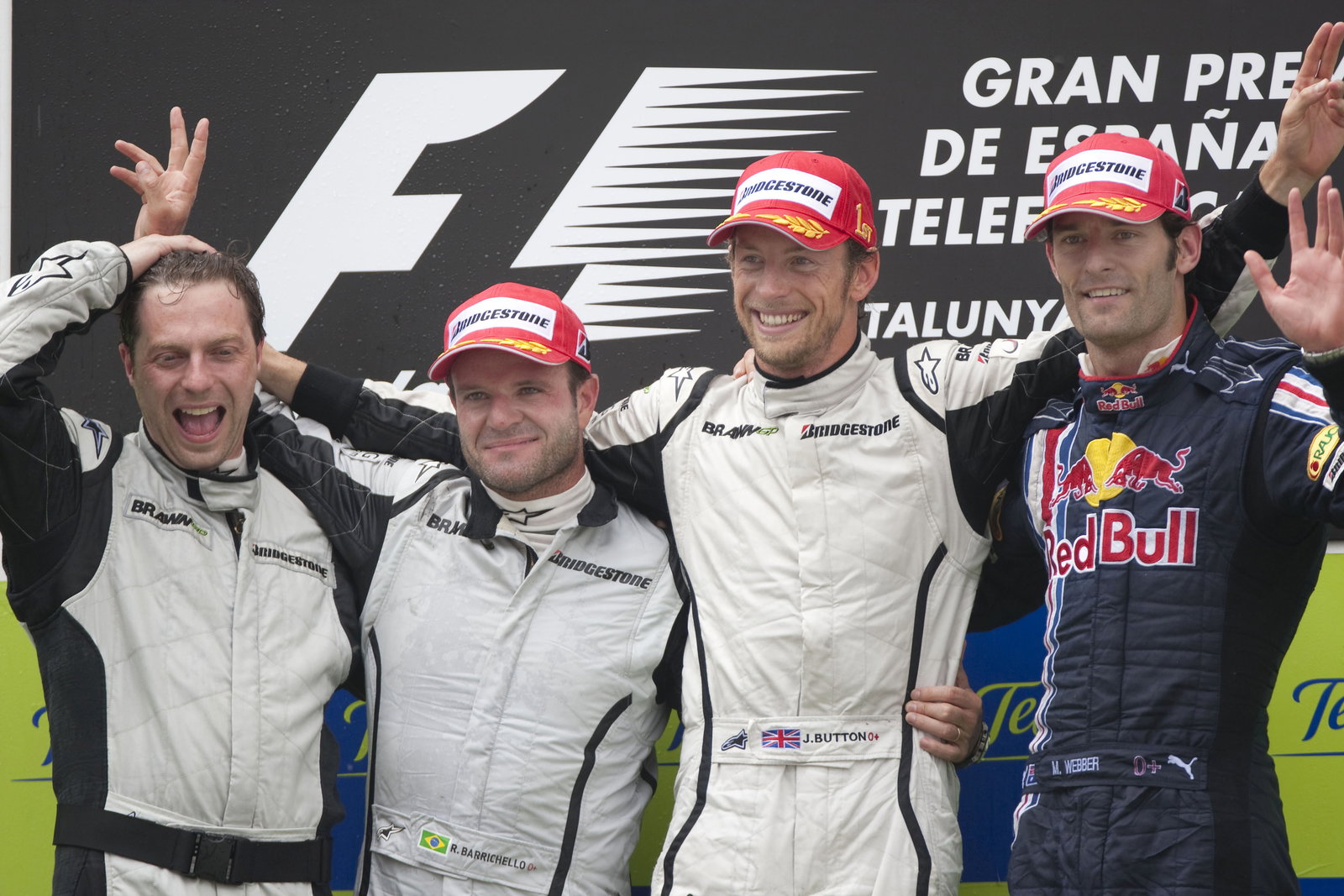 Rubens Barrichello (BRA) Brawn BGP001, Jenson Button (GBR) Brawn BGP001, Mark Webber (AUS) Red Bull