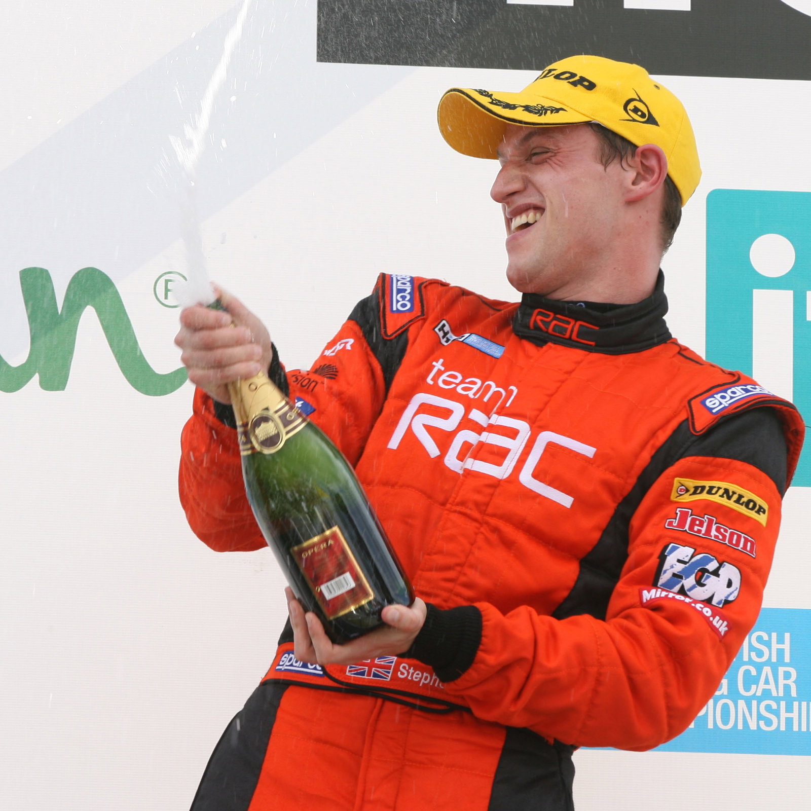 Stephen Jelley (GBR) - Team RAC BMW 320si E90, Babe
