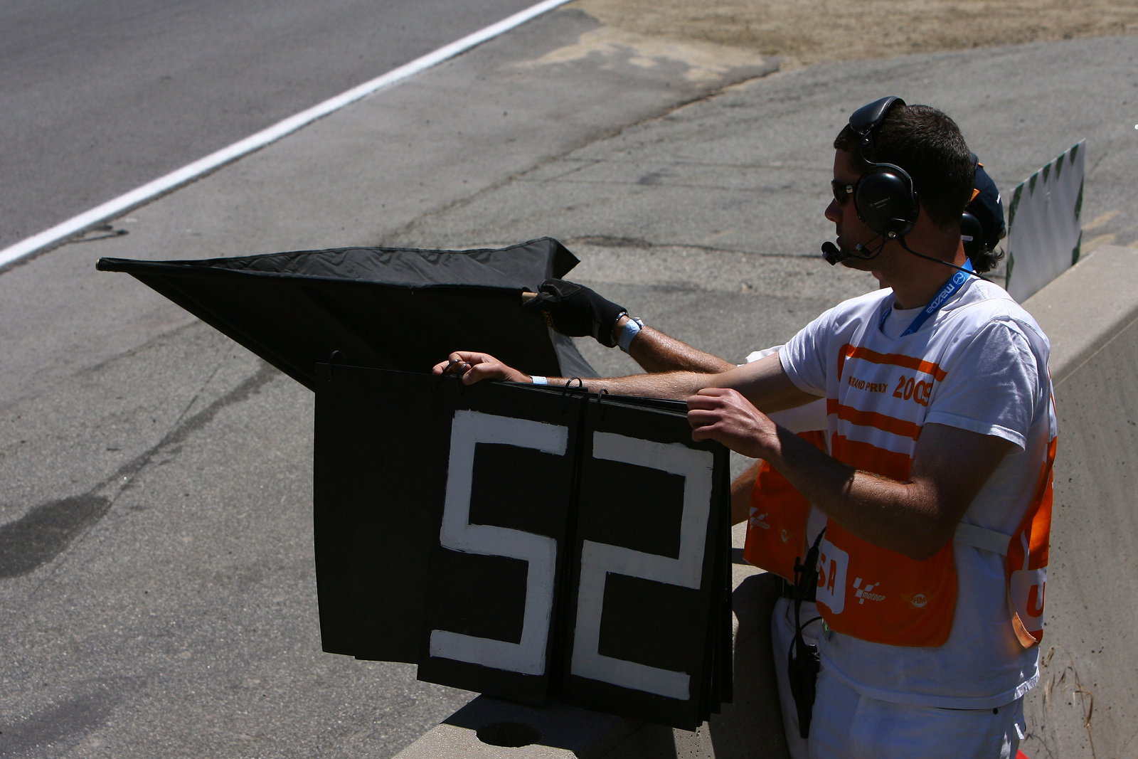 Black flag for Toseland, U.S. MotoGP 2009