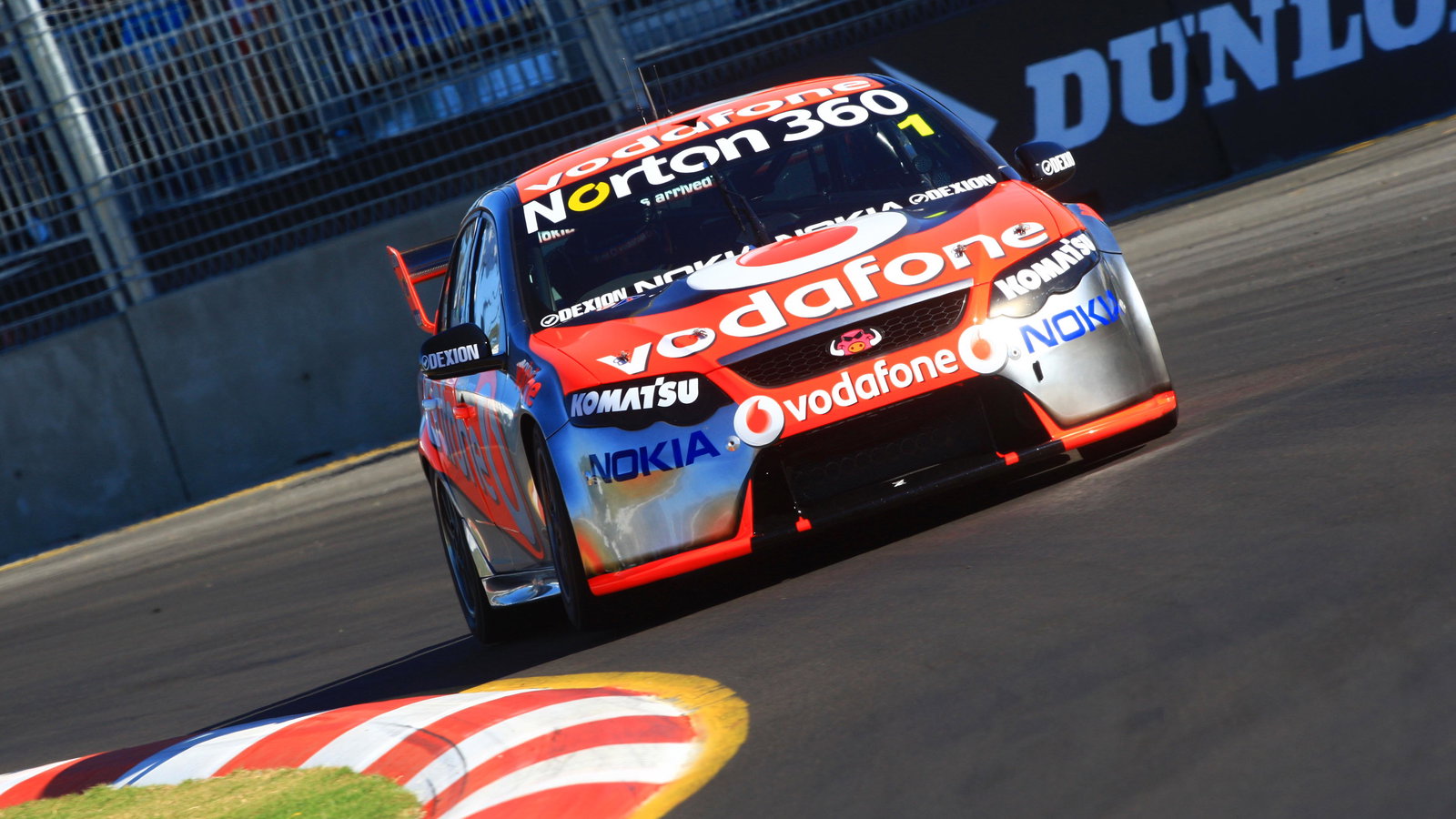 Jamie Whincup, (aust) Team Vodafone 888 Ford
Races 11 & 12 V8 Supercars
The Dunlop Townsville 40