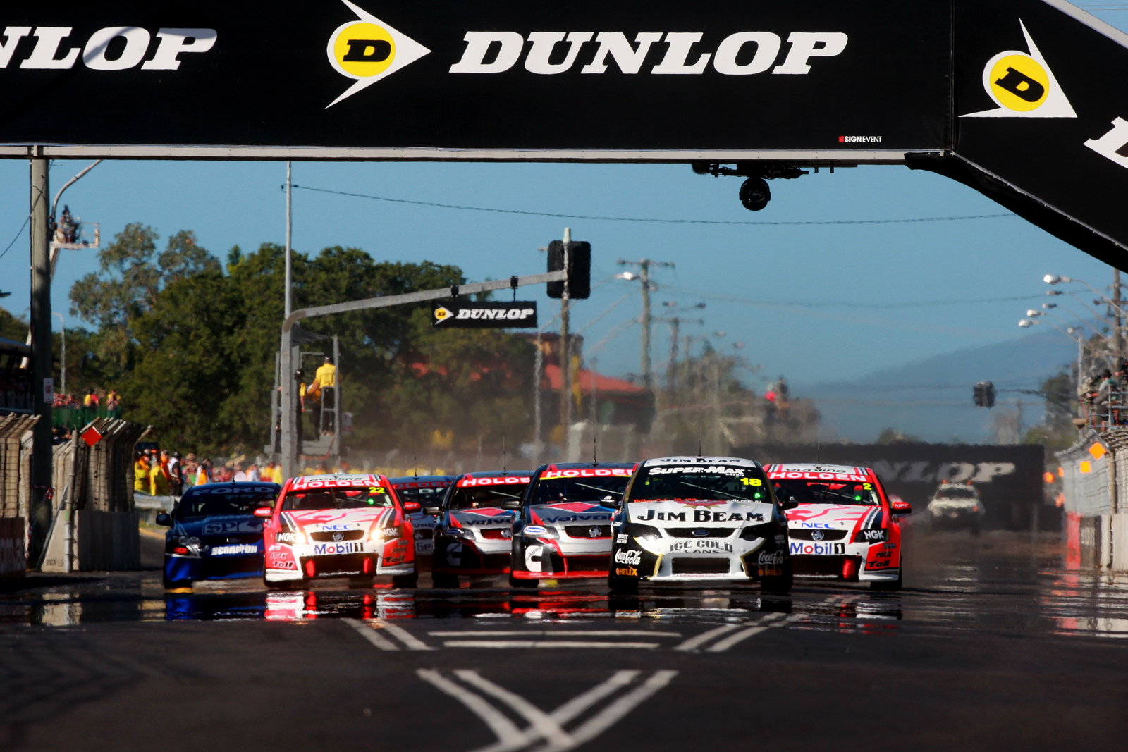 James Courtney leads the start or race 11 at Townsville on Saturday, (Aust) Jim Beam DJR Ford
