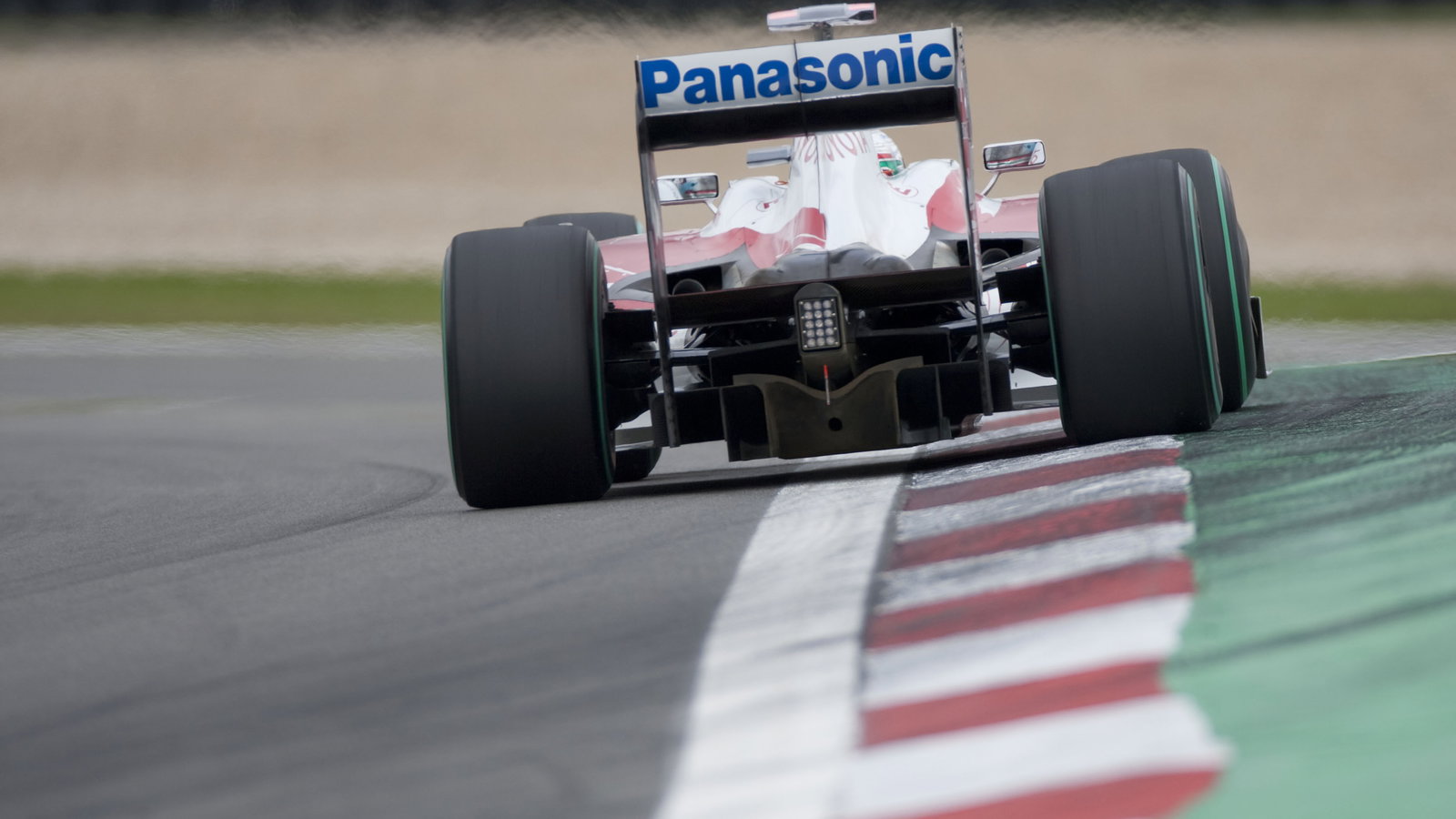 Jarno Trulli (ITA) Toyota TF109, German F1 Grand Prix, Nurburgring, 10-12th, July 2009
