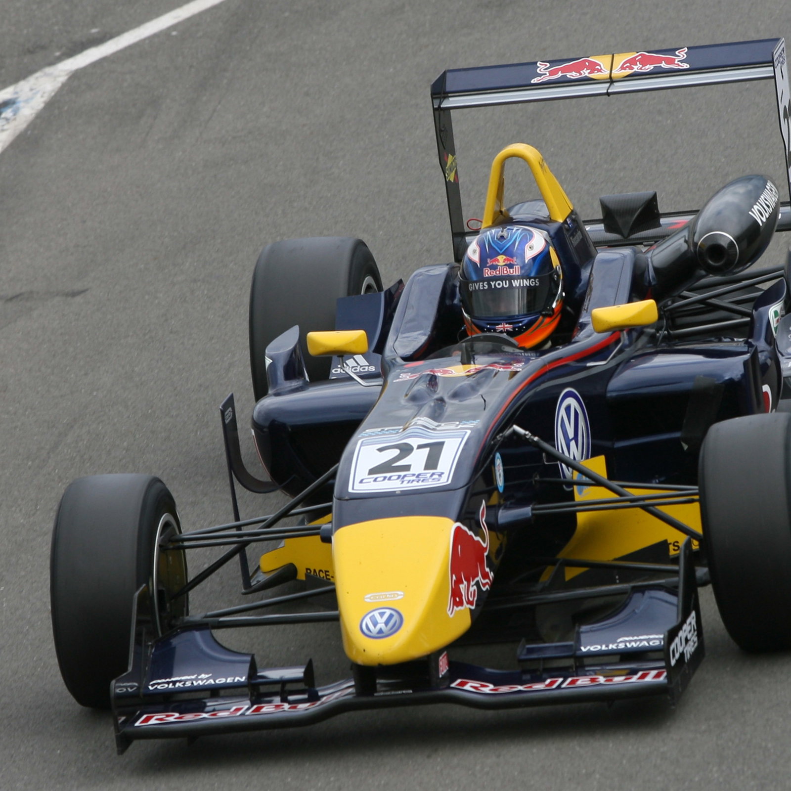 Daniel Ricciardo (AUS) - Carlin Motorsport Dallara Volkswagen