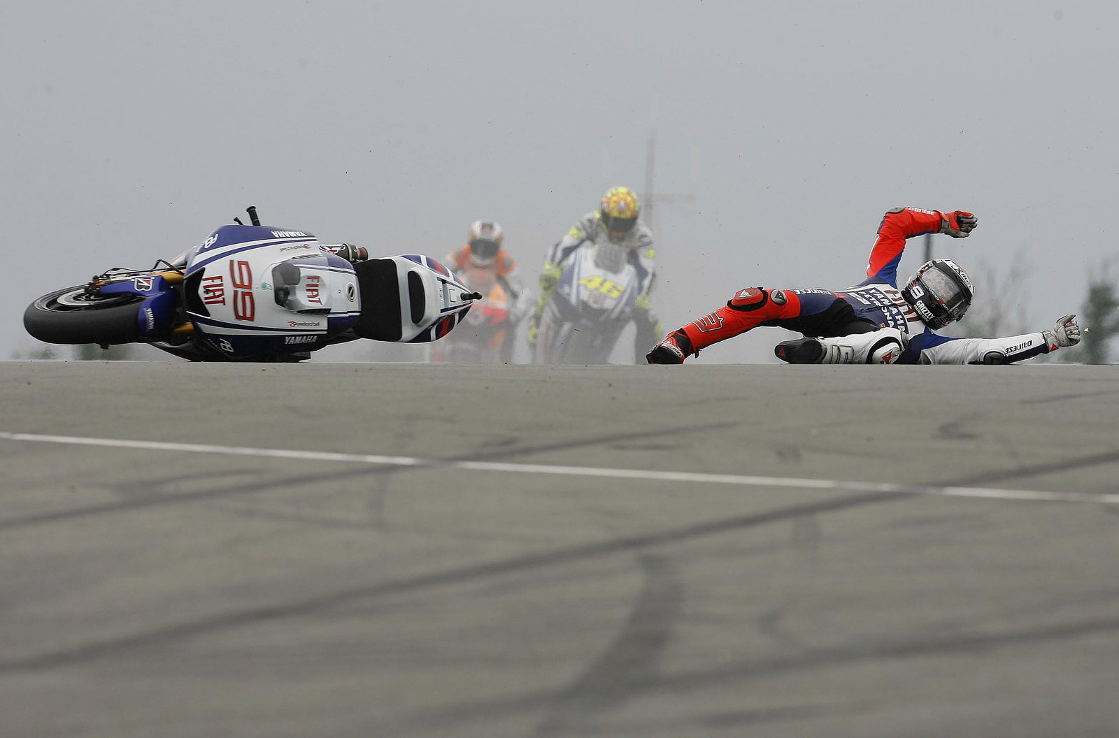 Lorenzo crash, British MotoGP 2009