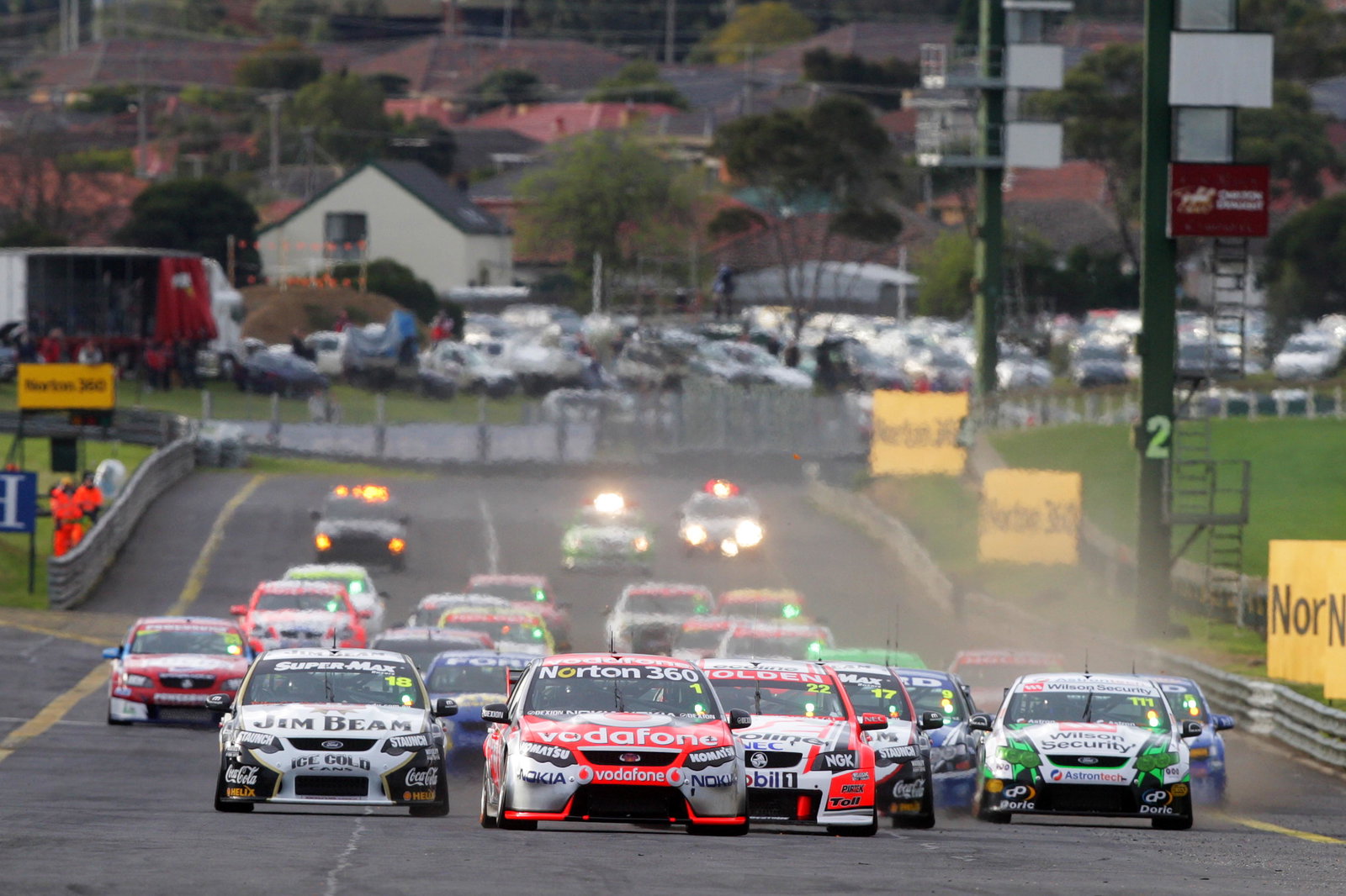 Jamie Whincup, Race Start (aust) Team Vodafone 888 Ford
Races 13 & 14 V8 Supercars
Norton 360
S