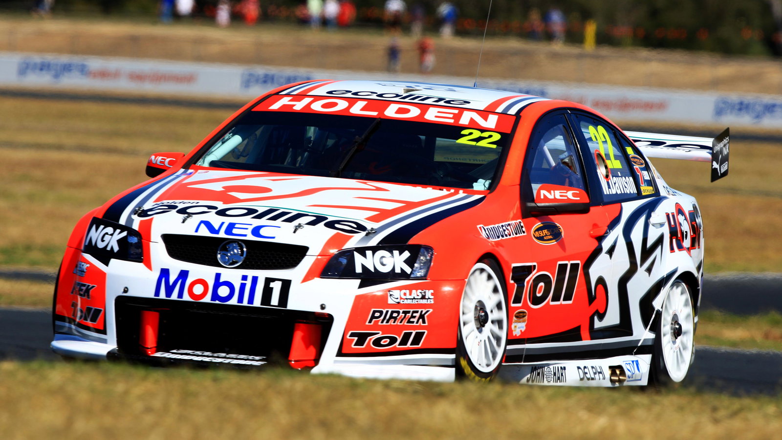 Will Davison, (aust), Toll HRT Commodore
Races 15 & 16 V8 Supercars
Qld House and Land.com300