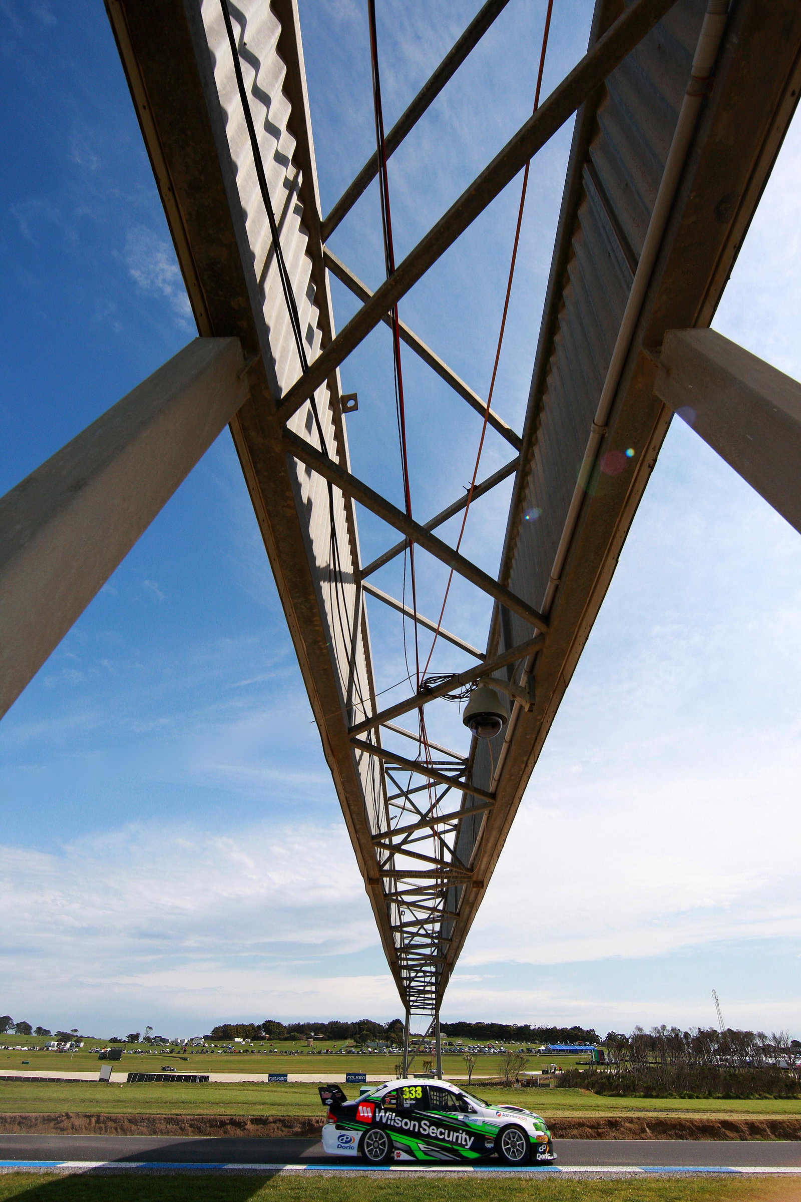 David Wall, (Aus), Leanne Tander (Aus) Wilson Security Racing PCR Ford
Races 17 & 18 V8 Superca