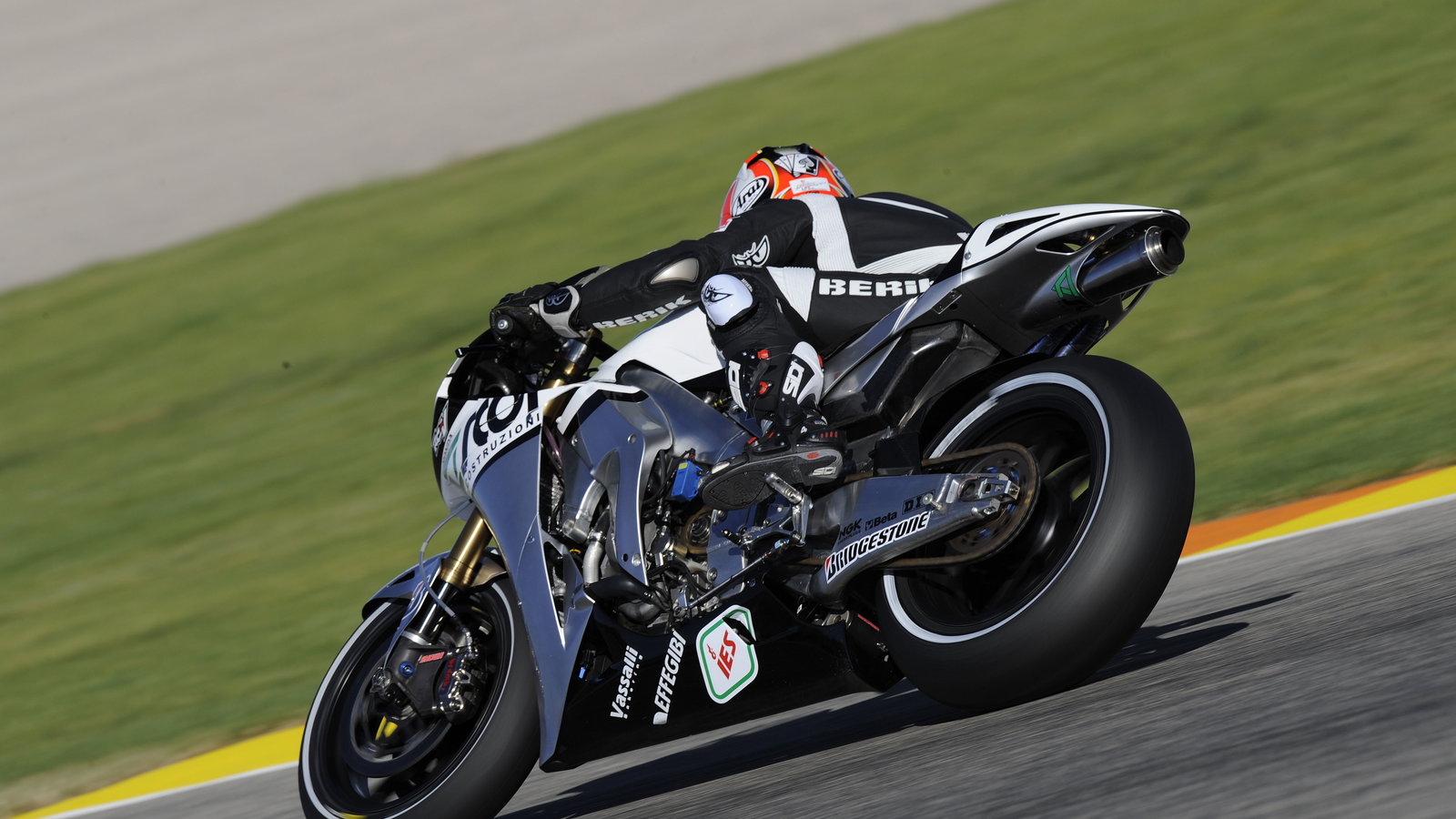 Aoyama, Valencia MotoGP Test 2009