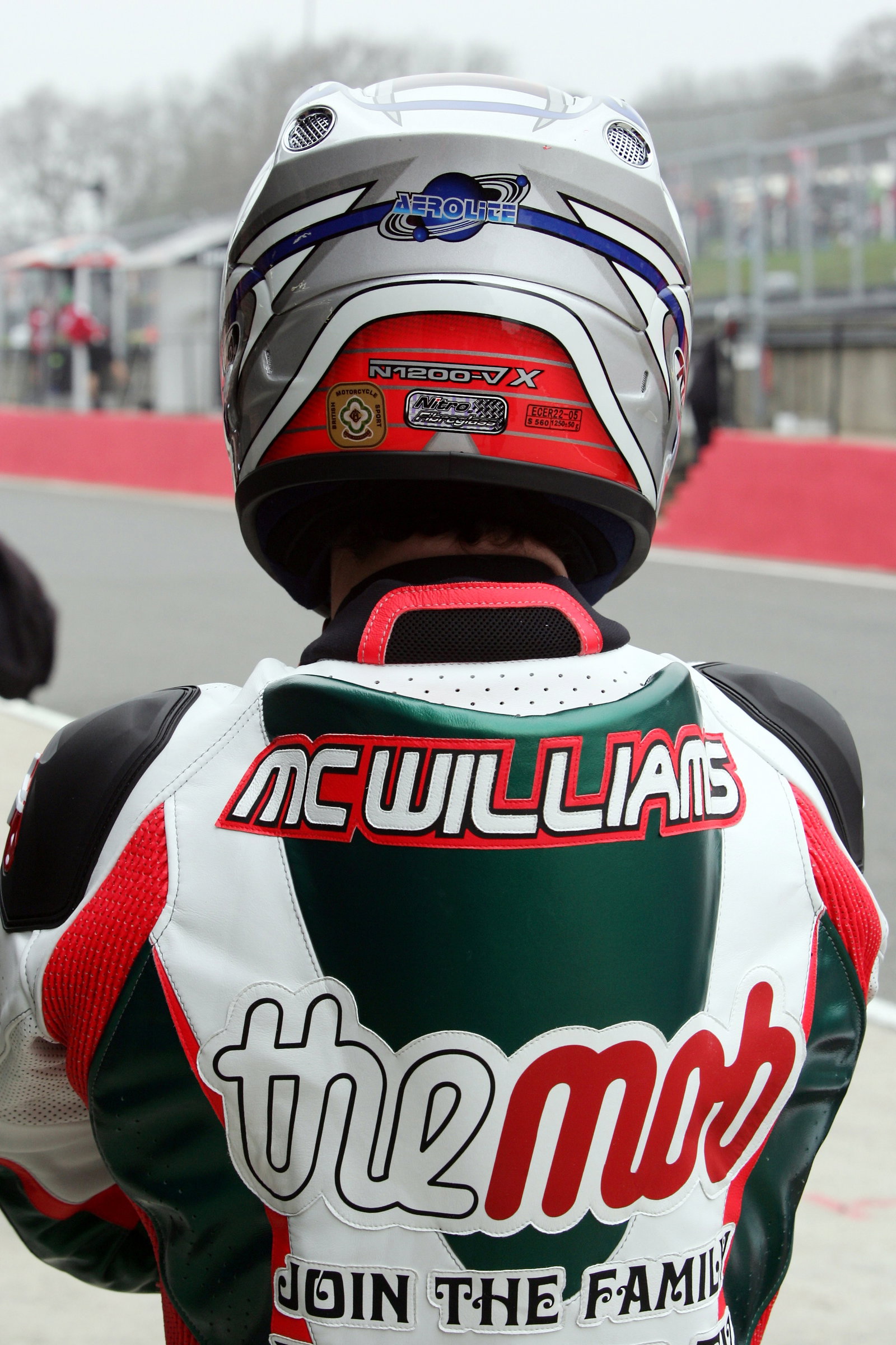 Pic: Tim Keeton/Raymonds Press Agency. 28.3.05
British Superbike Championship. Brands Hatch, Kent.
