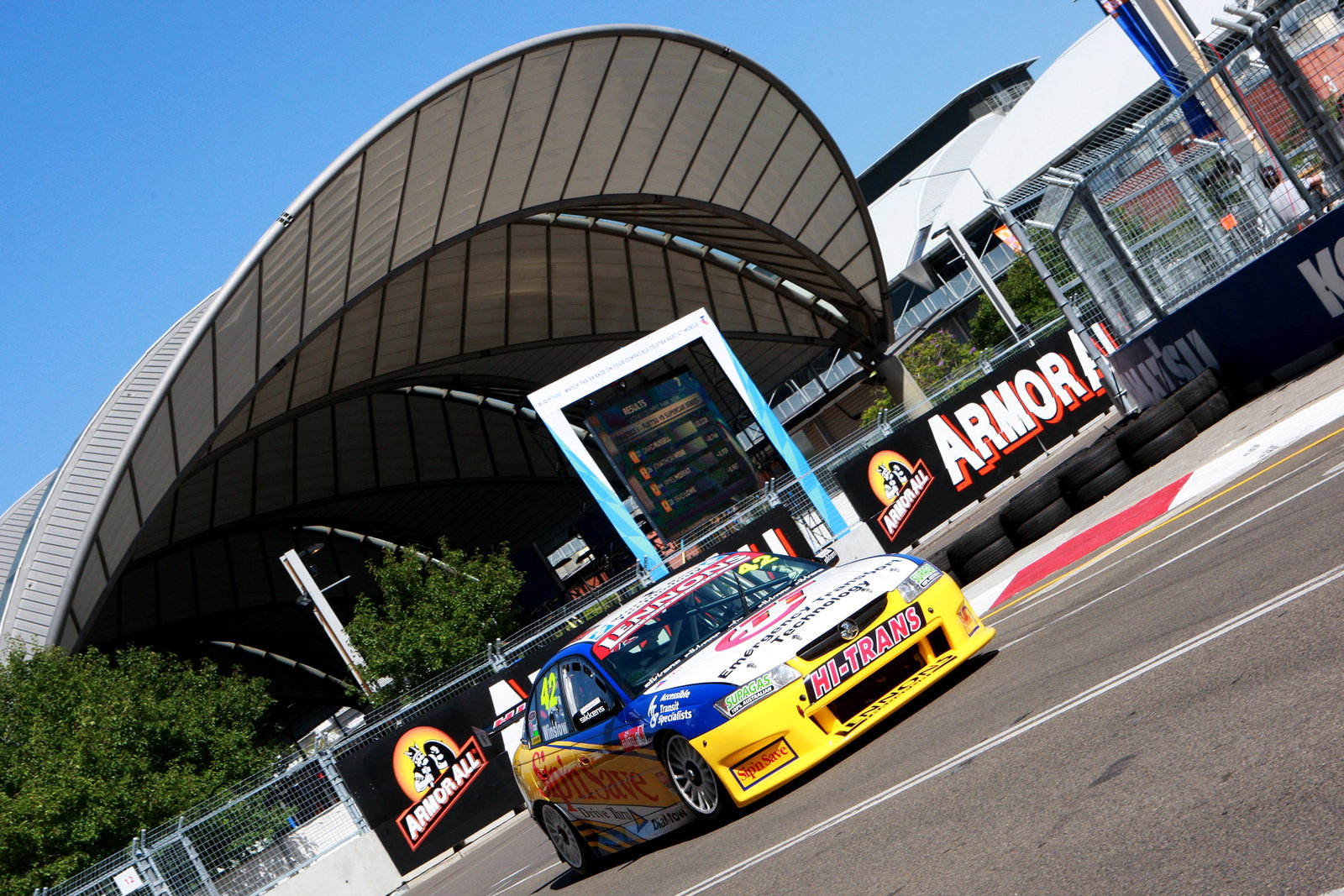 James Winslow (GB) Holden Commodore VZ
Rd 8 Fujitsu V8 Supercar Championship
Sydney Telstra 500
