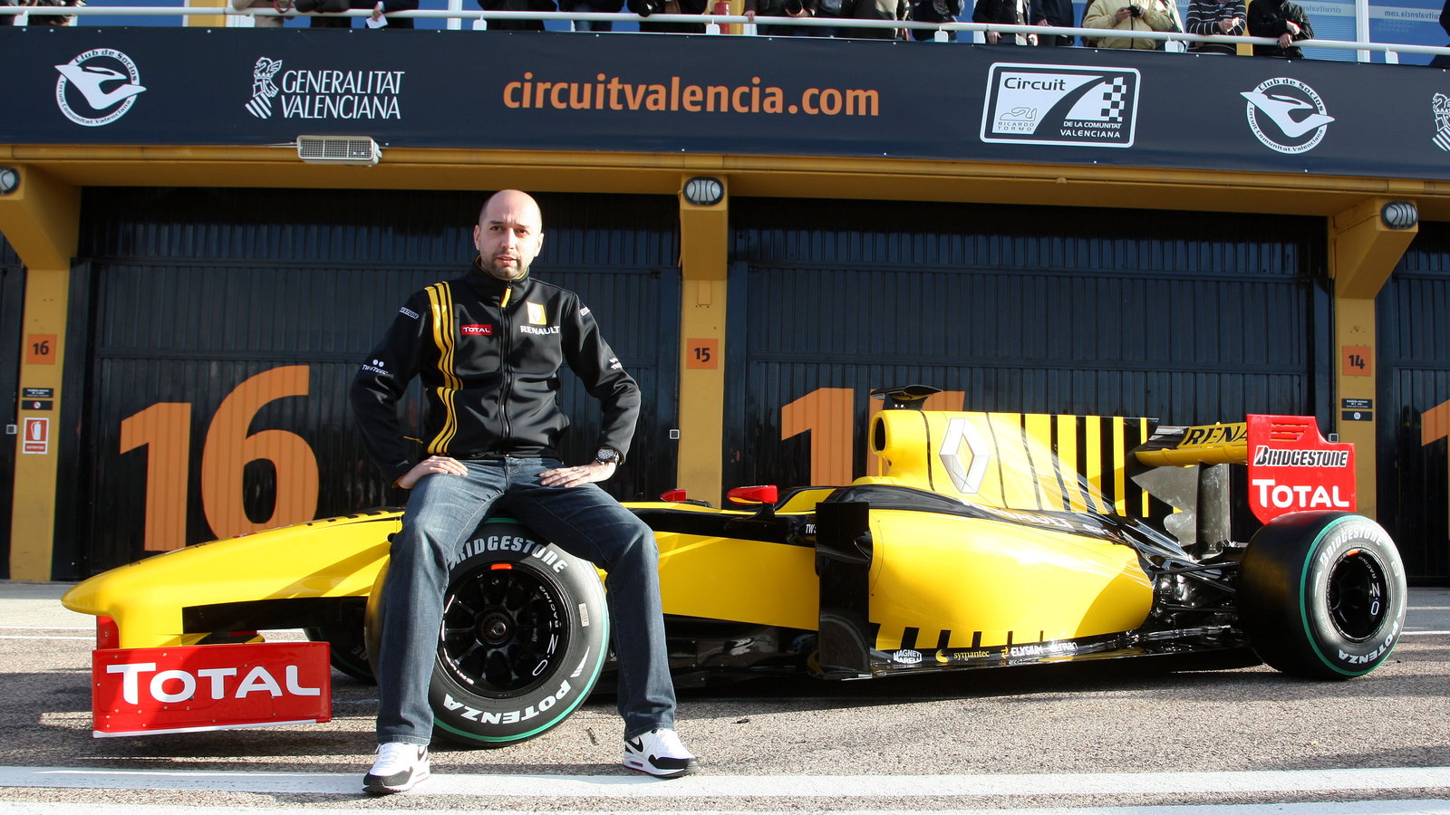 31.01.2010 Valencia, Spain Gerard Lopez (FRA) Genii Capital, Renault F1 Team - Renault F1 Team Launc
