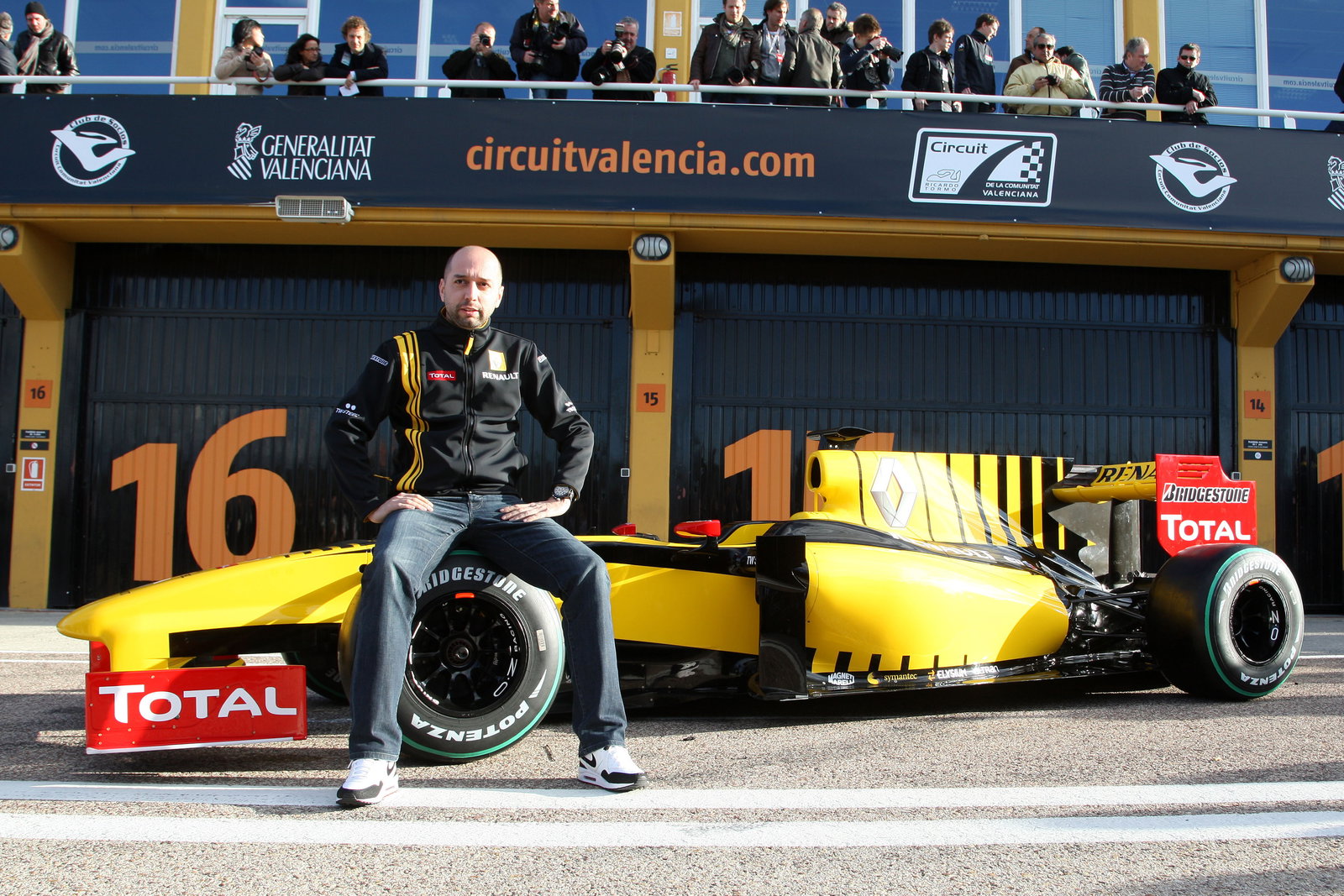31.01.2010 Valencia, Spain Gerard Lopez (FRA) Genii Capital, Renault F1 Team - Renault F1 Team Launc