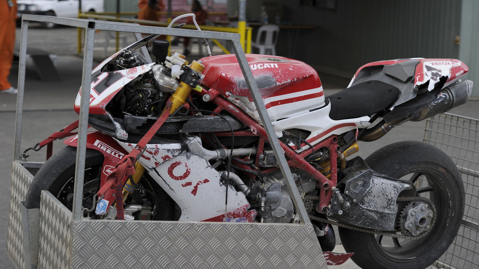 Haga, crashed bike, Australian WSBK 2010