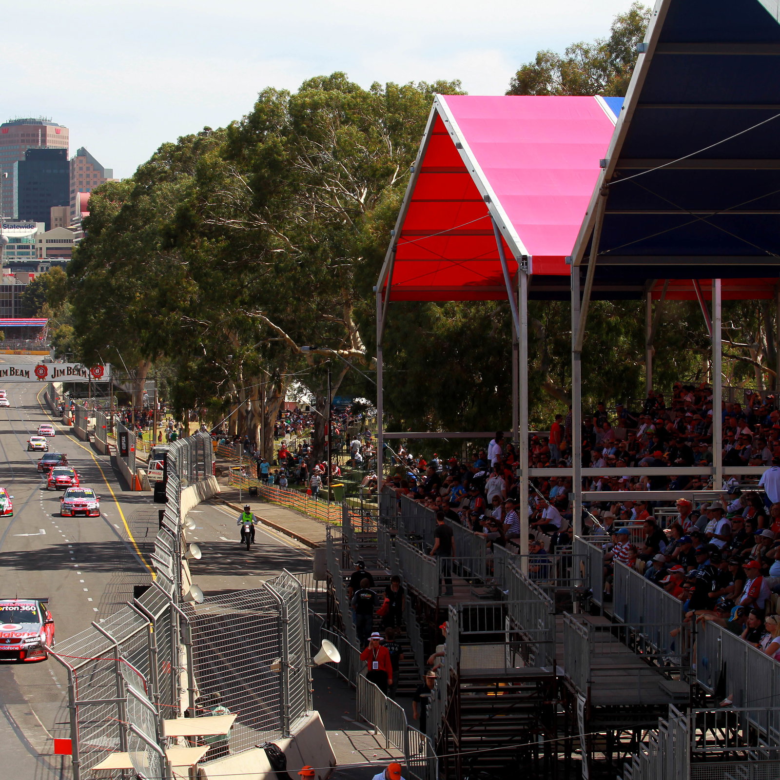 Jamie Whincup (Aust) # 1 Team Vodafone 888 VE Commodore Races 5 and 6 V8 Supercar Championship C