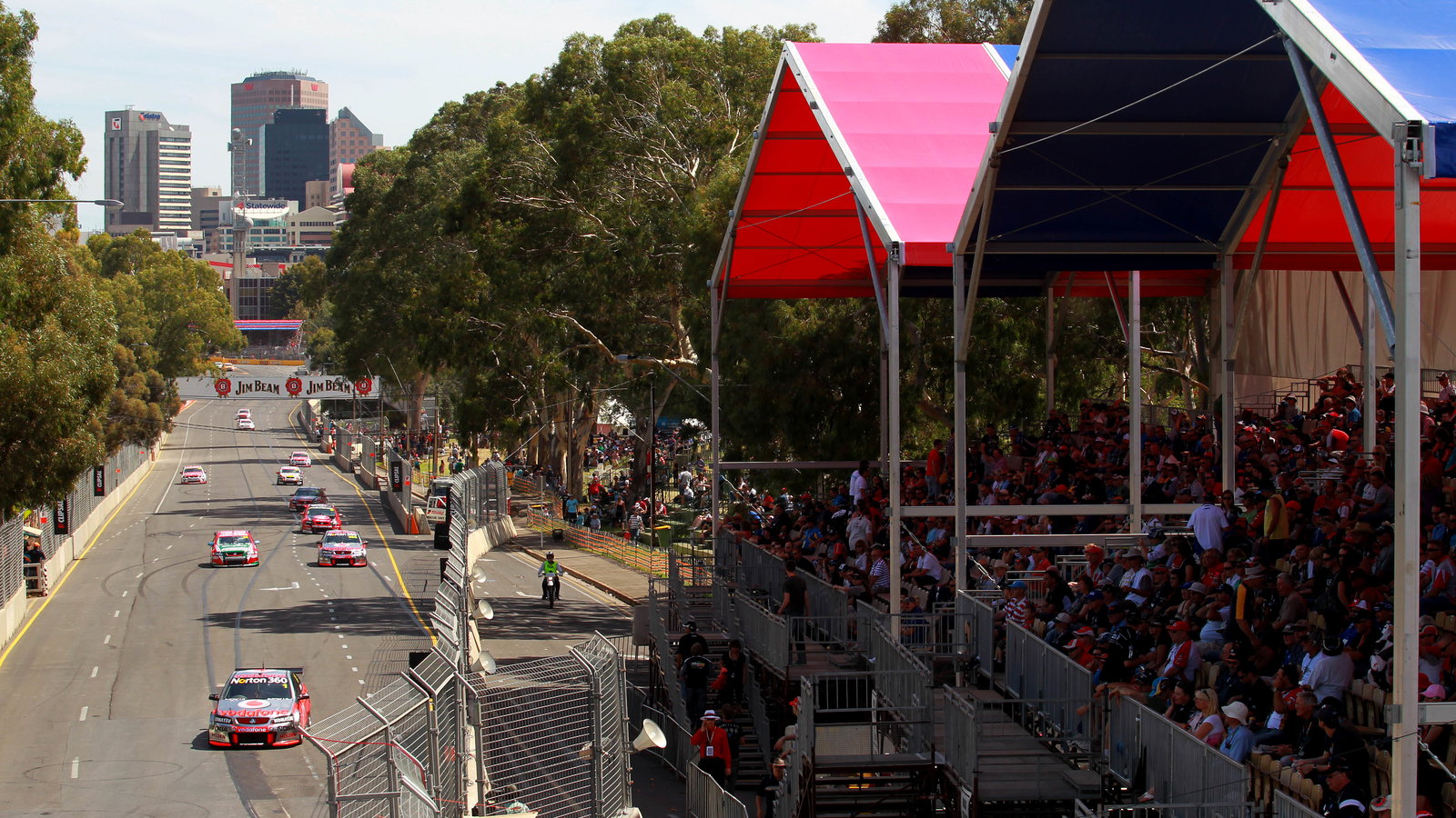 Jamie Whincup (Aust) # 1 Team Vodafone 888 VE Commodore Races 5 and 6 V8 Supercar Championship C