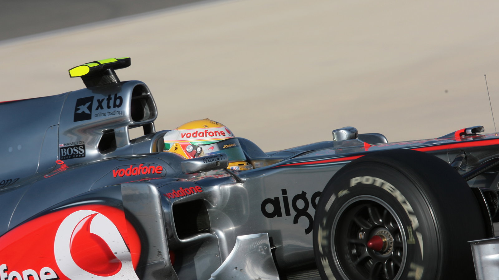 Lewis Hamilton (GBR) McLaren Mercedes MP4-25