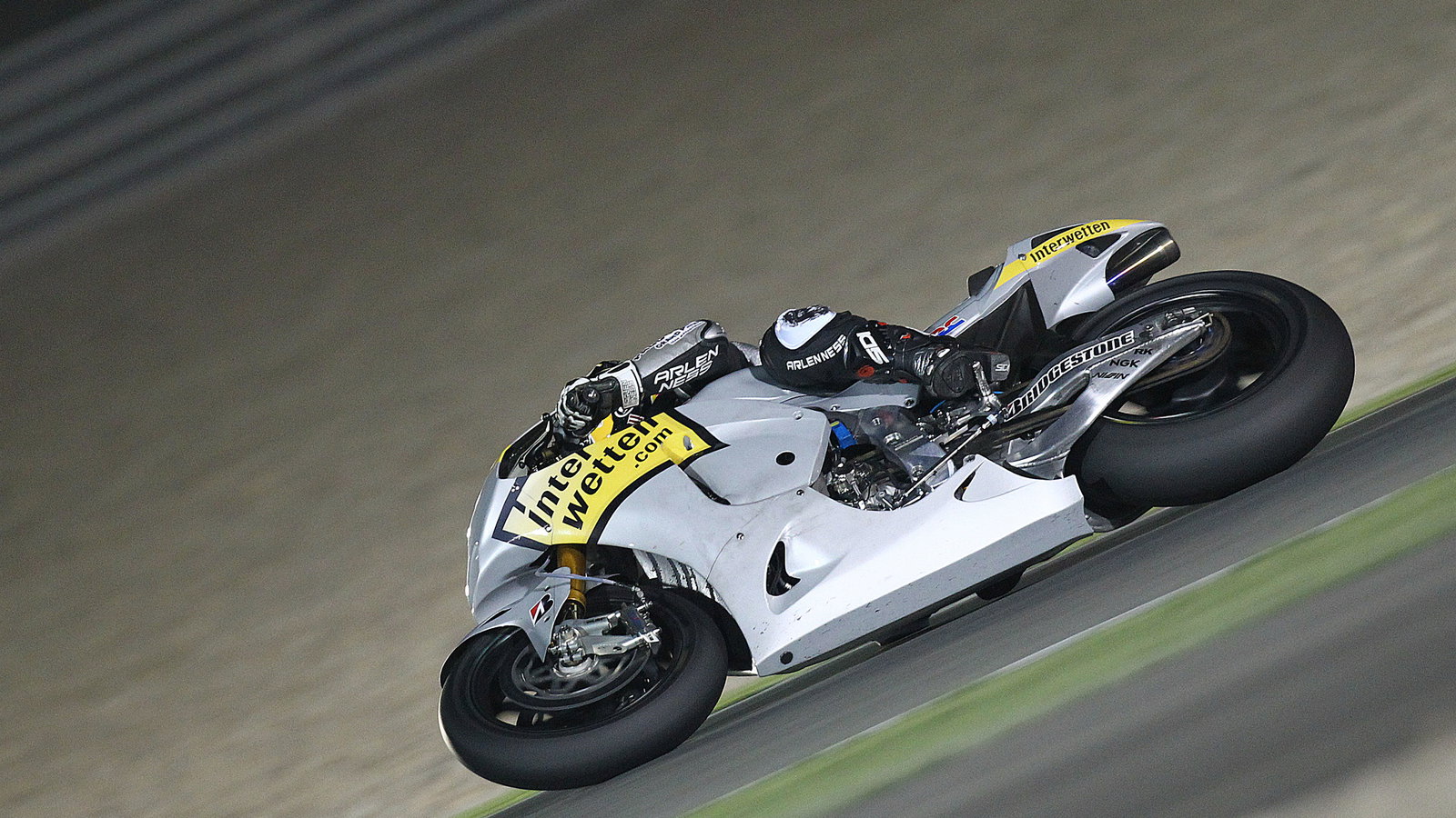 Aoyama, Qatar MotoGP test 2010
