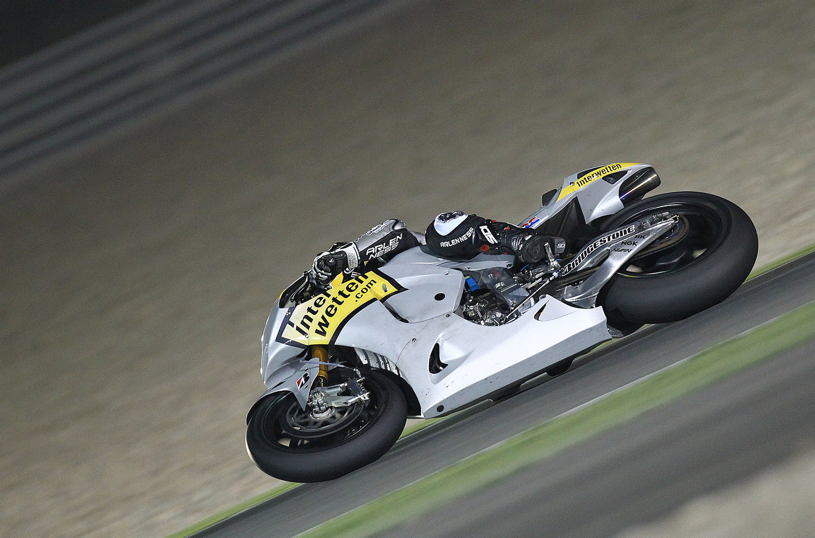 Aoyama, Qatar MotoGP test 2010